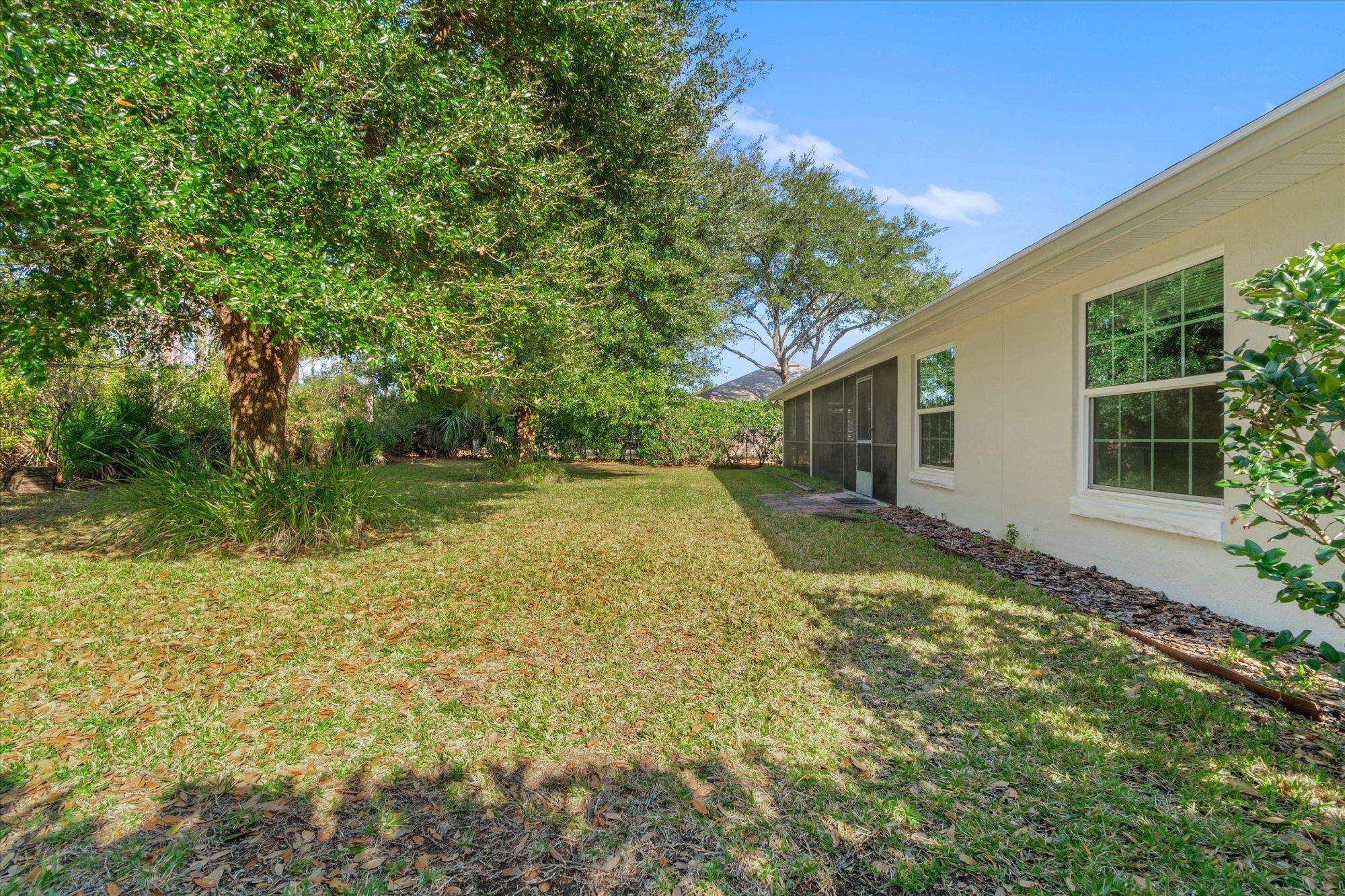 Image 31 of 46 For 937 Mirror Lake Dr