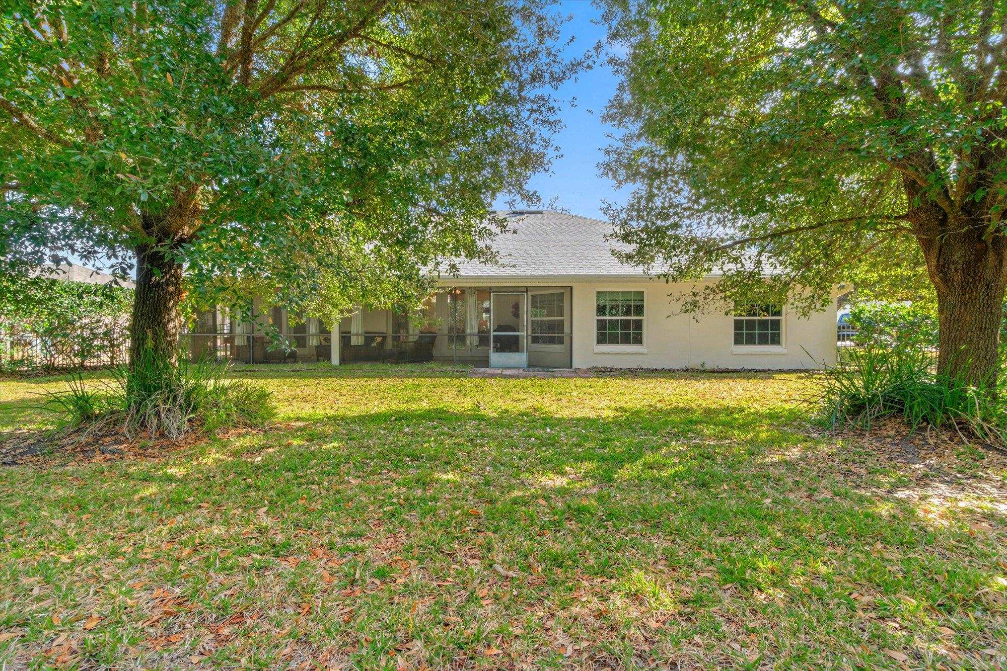 Image 33 of 46 For 937 Mirror Lake Dr