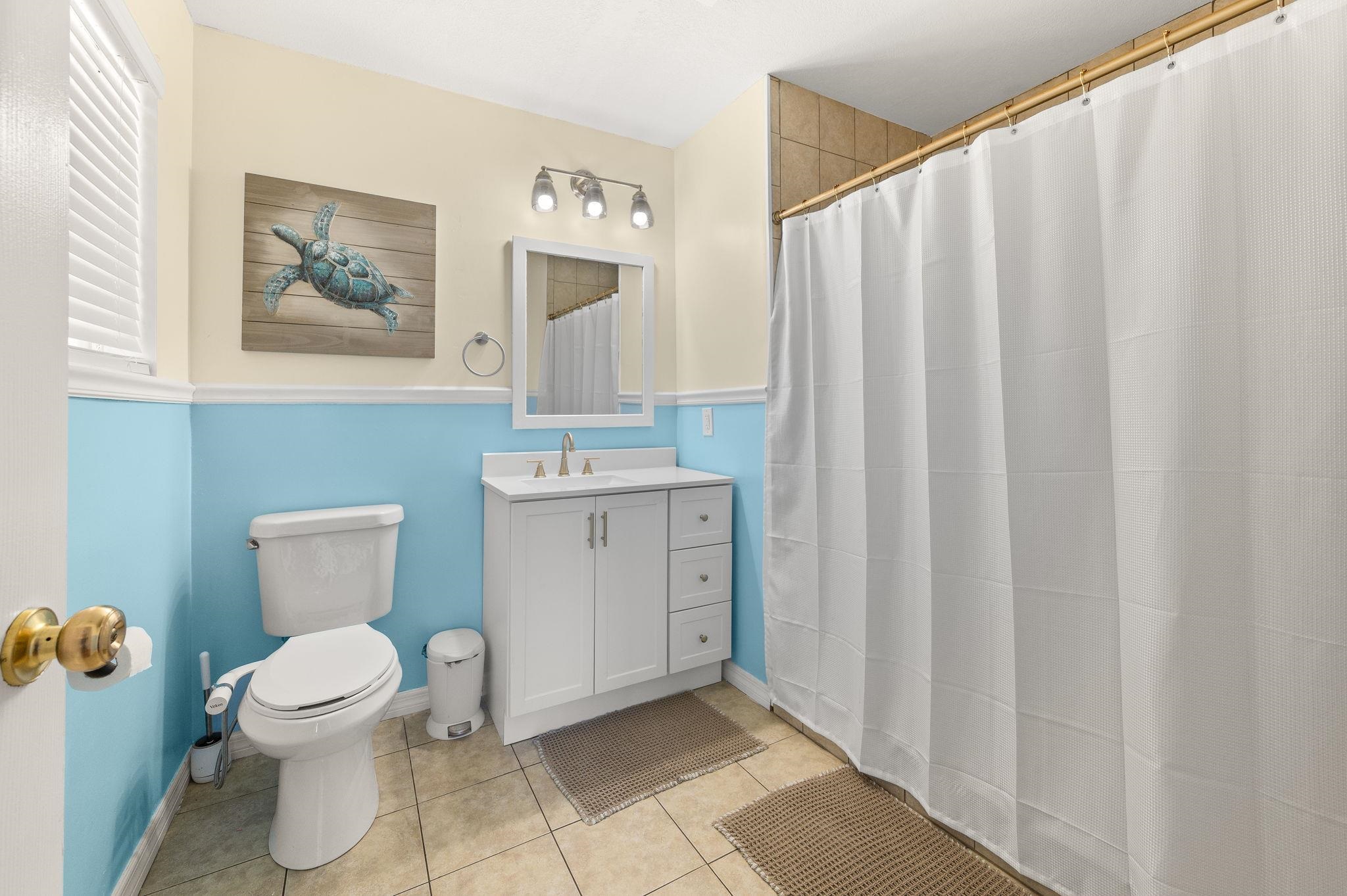 Image 33 of 42 For 4233 Oak Ln  