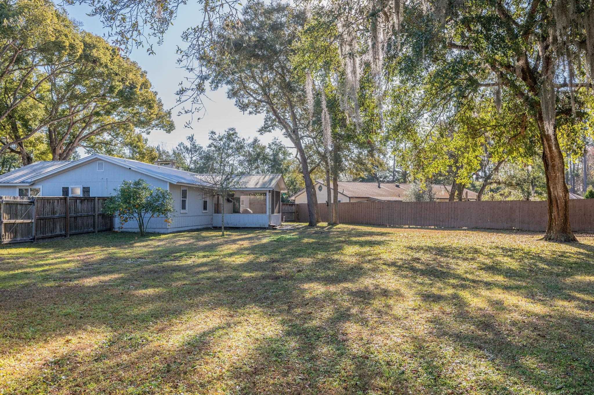 Image 42 of 42 For 4233 Oak Ln  