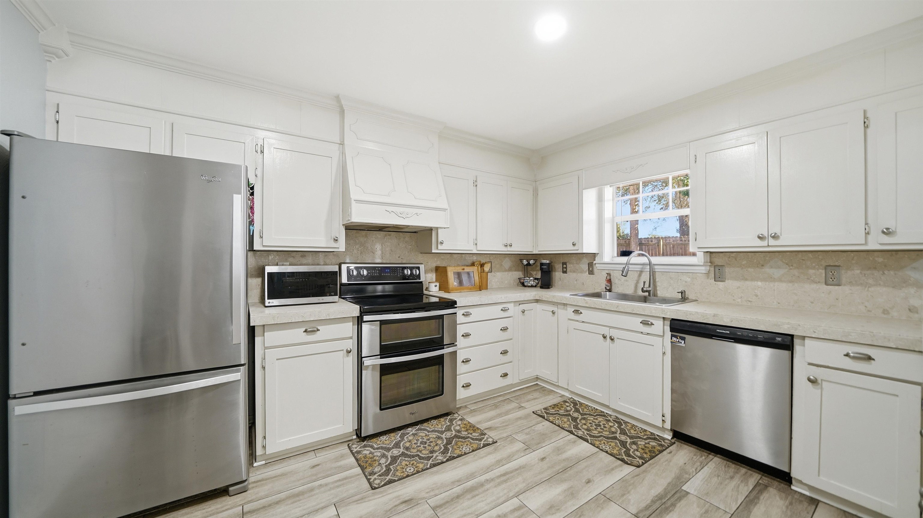 Image 13 of 46 For 15 Ocean Woods Dr