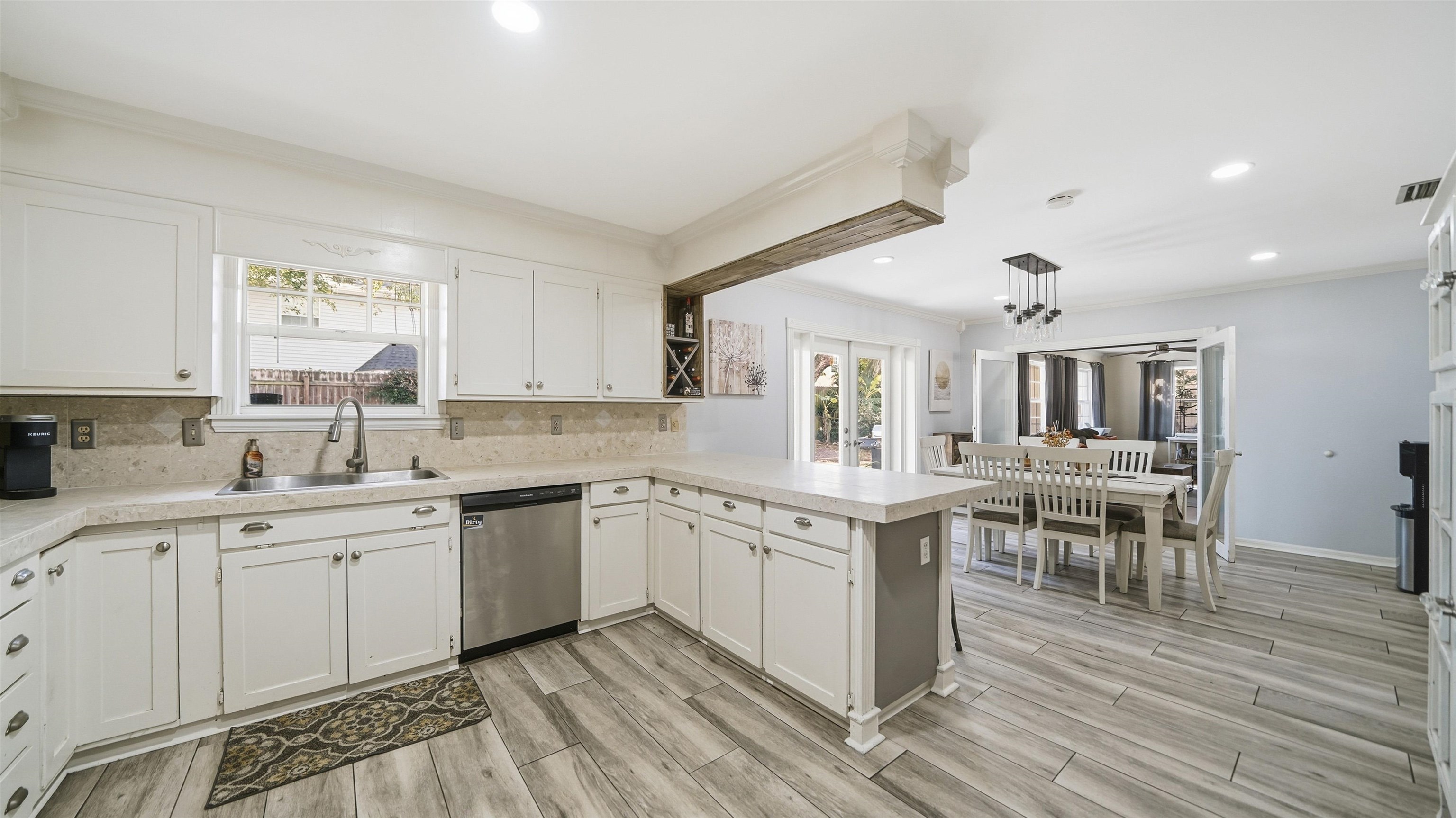 Image 14 of 46 For 15 Ocean Woods Dr