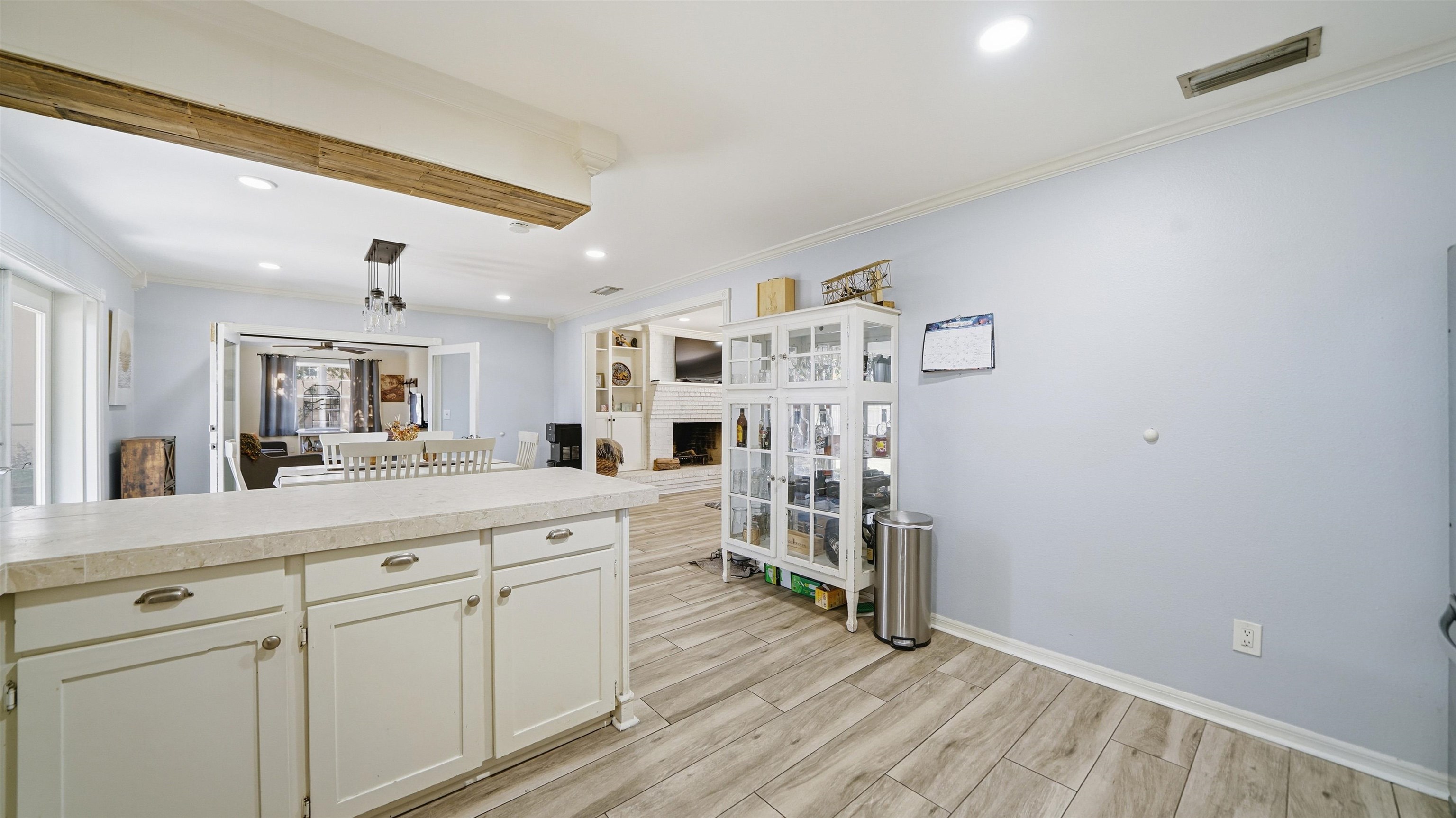 Image 15 of 46 For 15 Ocean Woods Dr