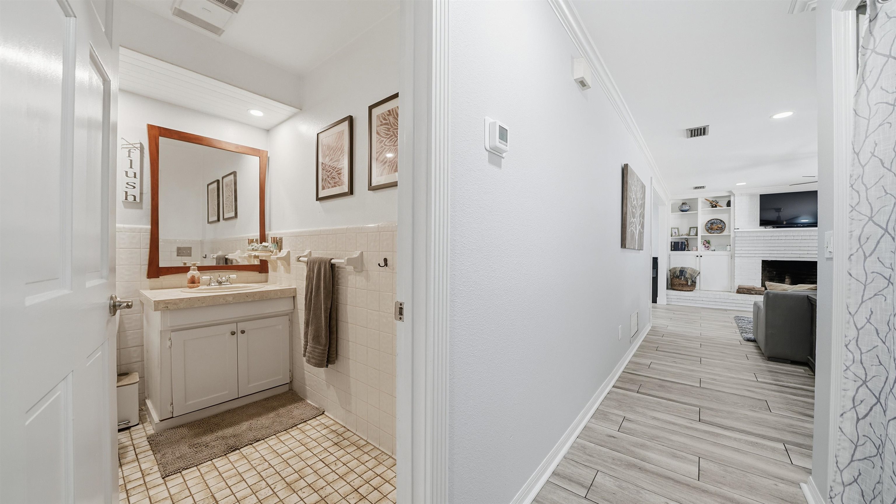 Image 26 of 46 For 15 Ocean Woods Dr