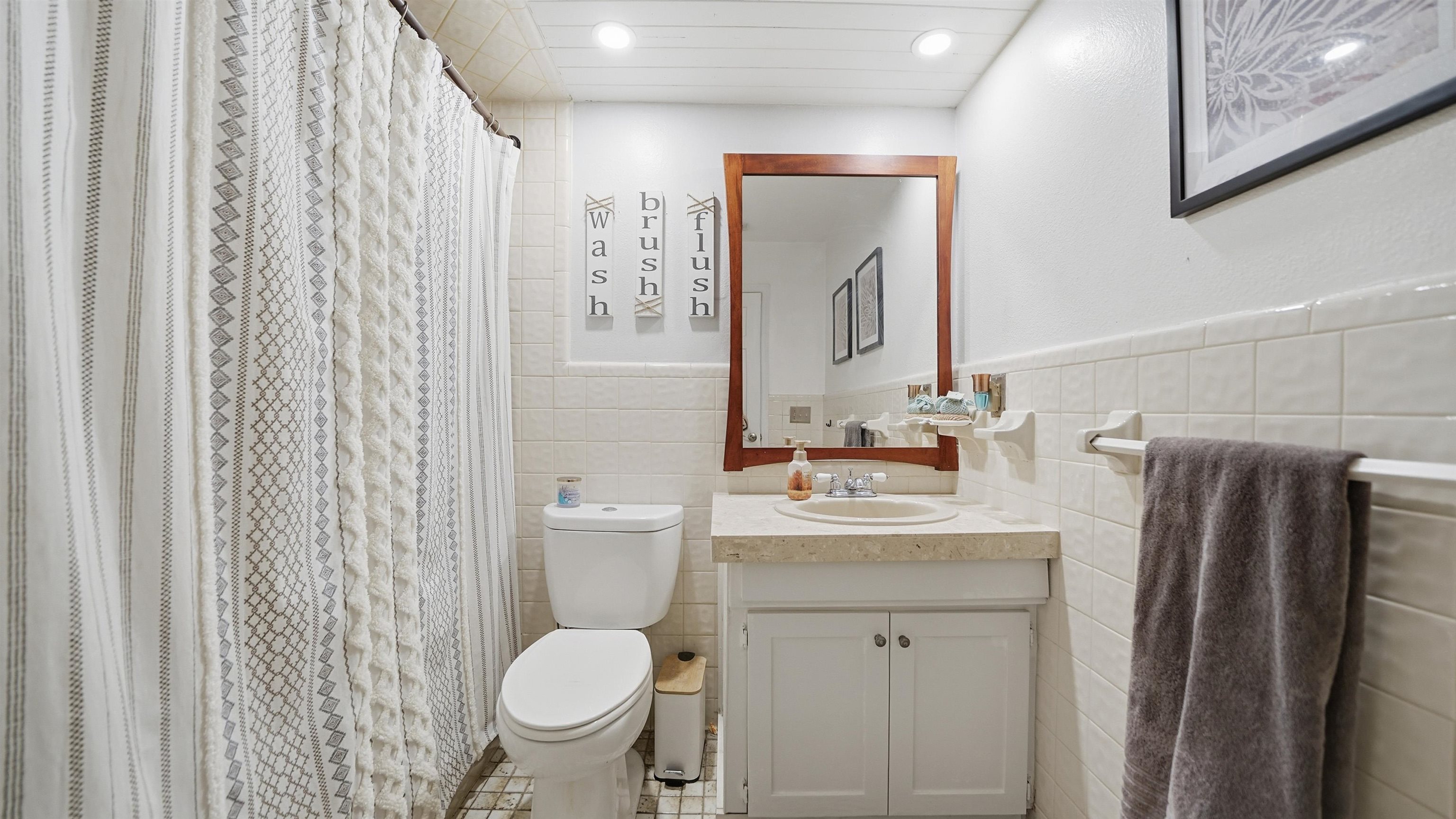 Image 27 of 46 For 15 Ocean Woods Dr