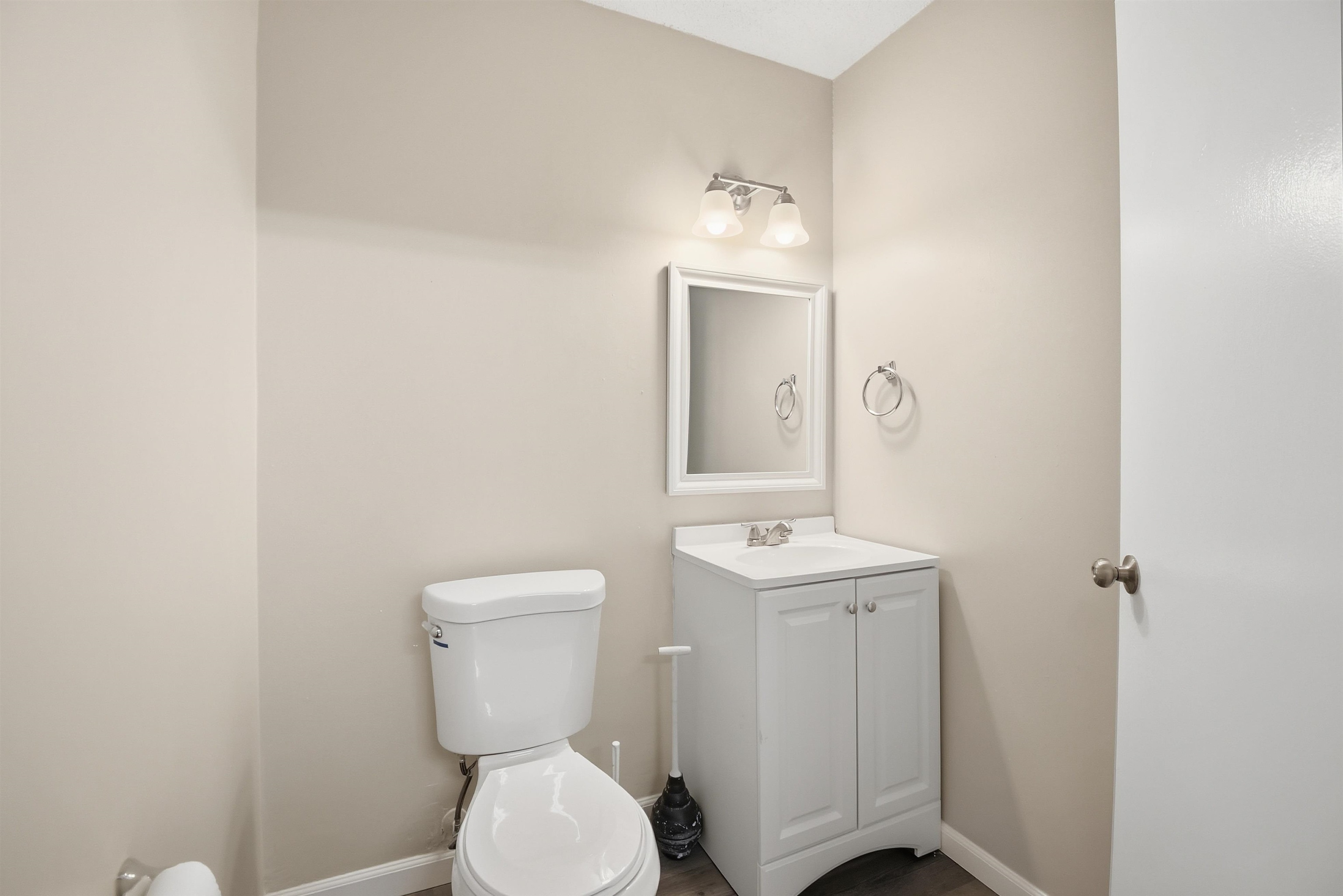 Image 11 of 16 For 2600 Us Highway 1  2