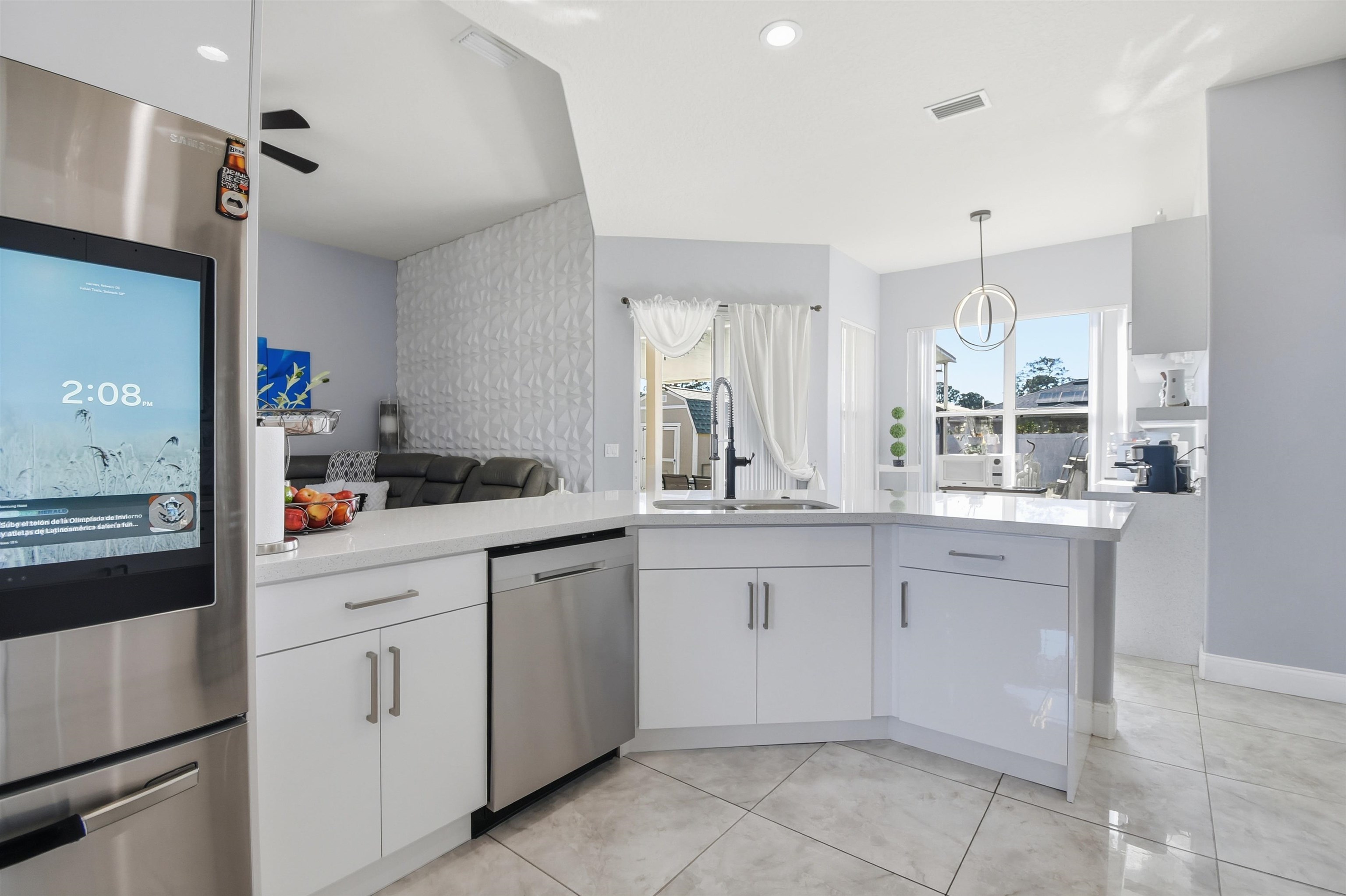 Image 4 of 29 For 41 Botany Lane