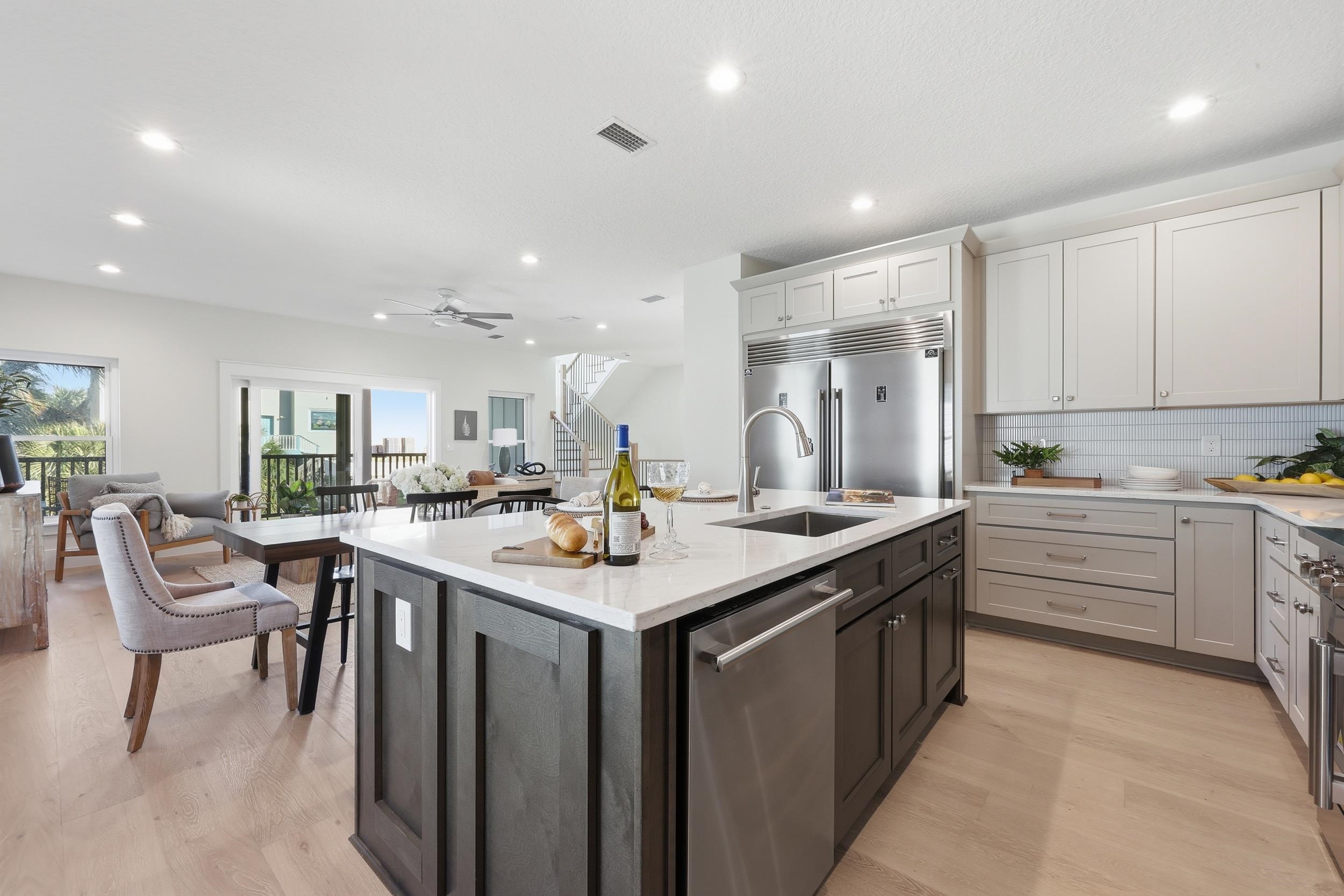 Image 17 of 74 For 5599 Pelican Way