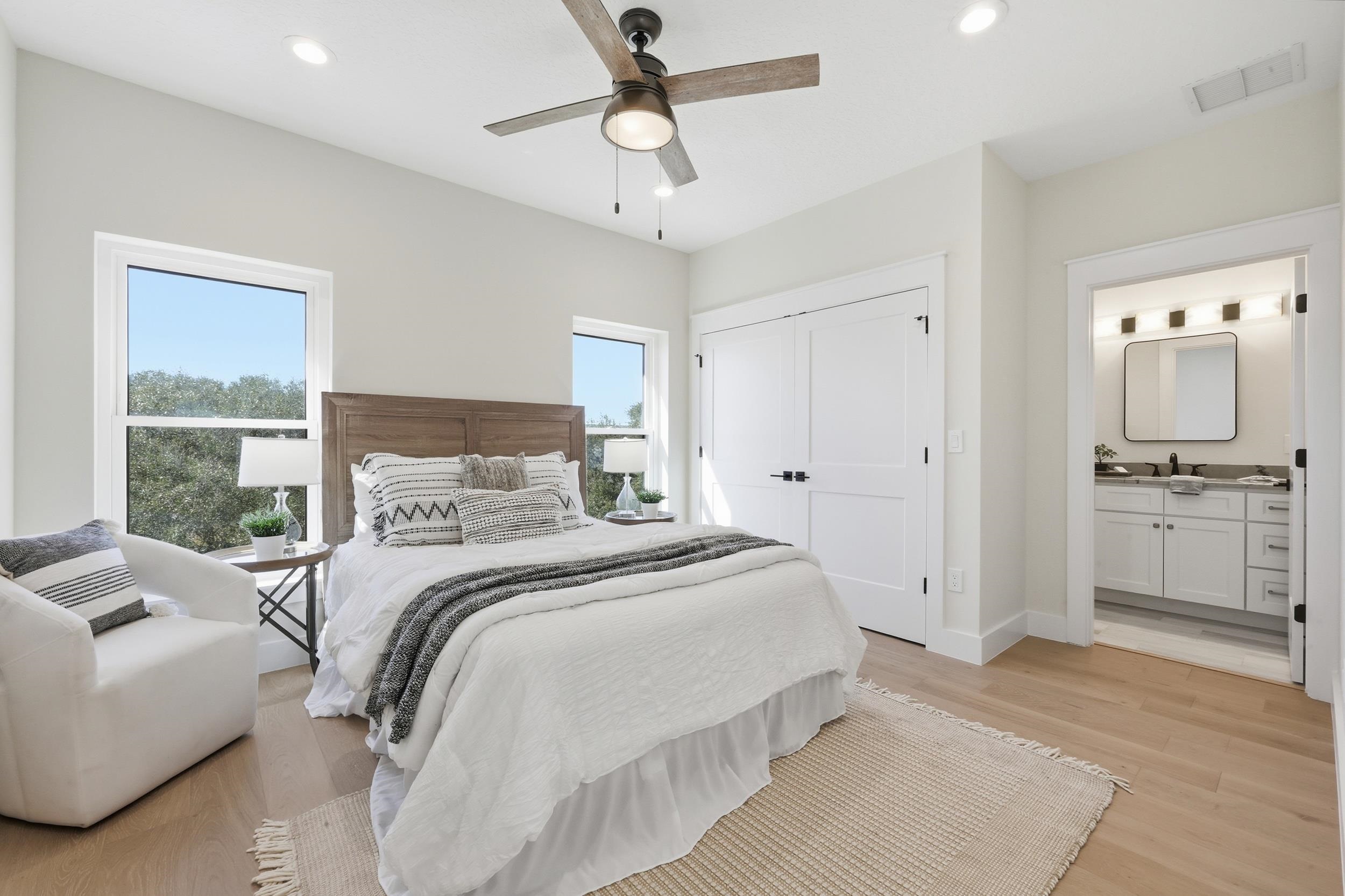 Image 24 of 74 For 5599 Pelican Way