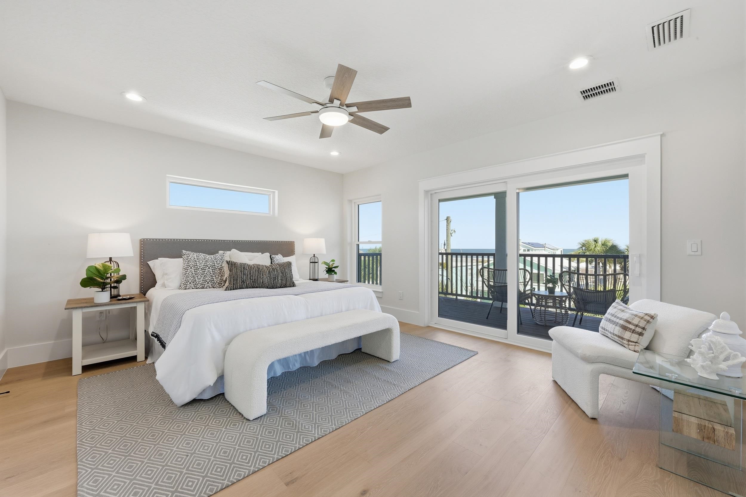 Image 33 of 74 For 5599 Pelican Way