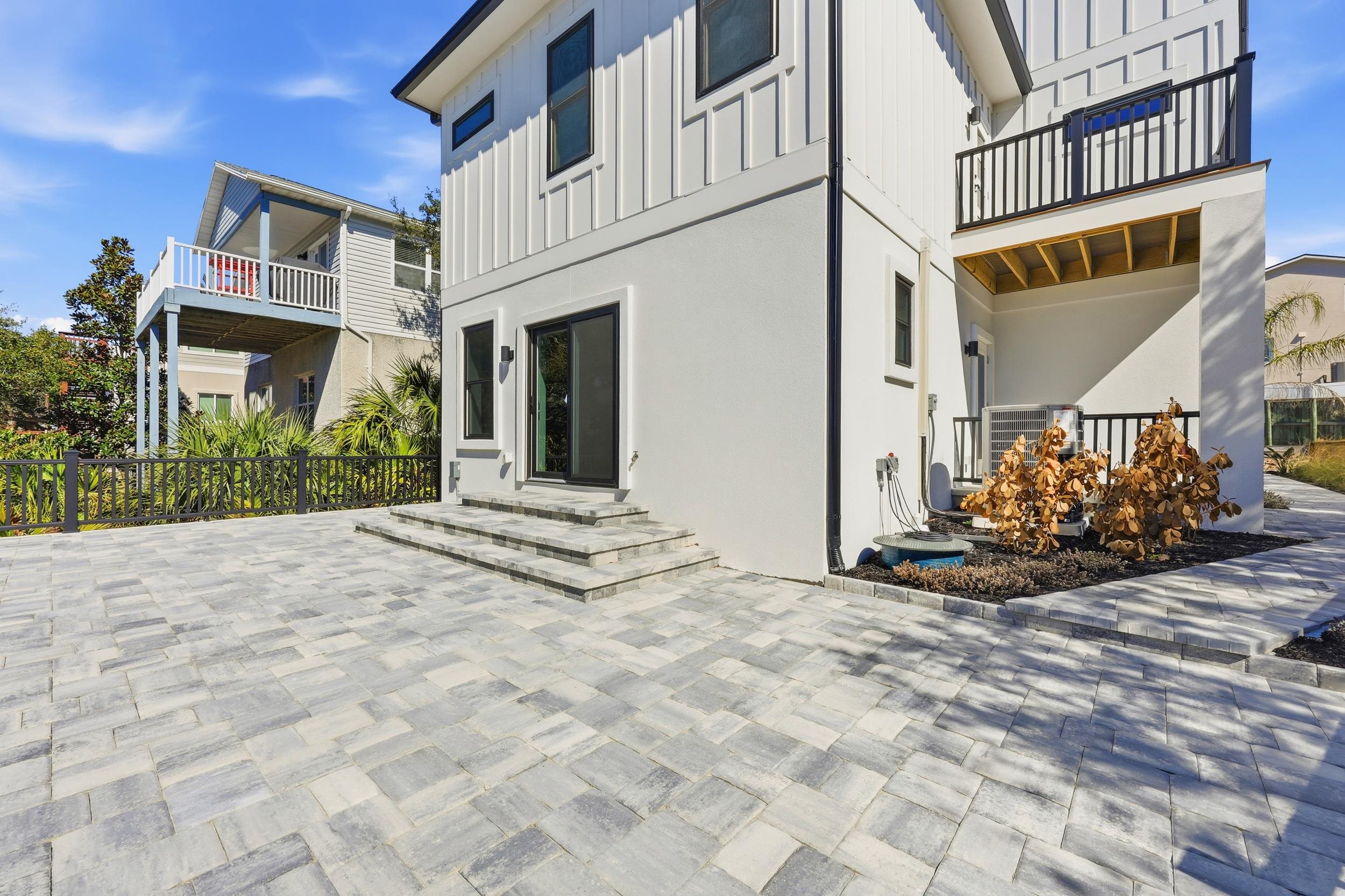 Image 62 of 74 For 5599 Pelican Way