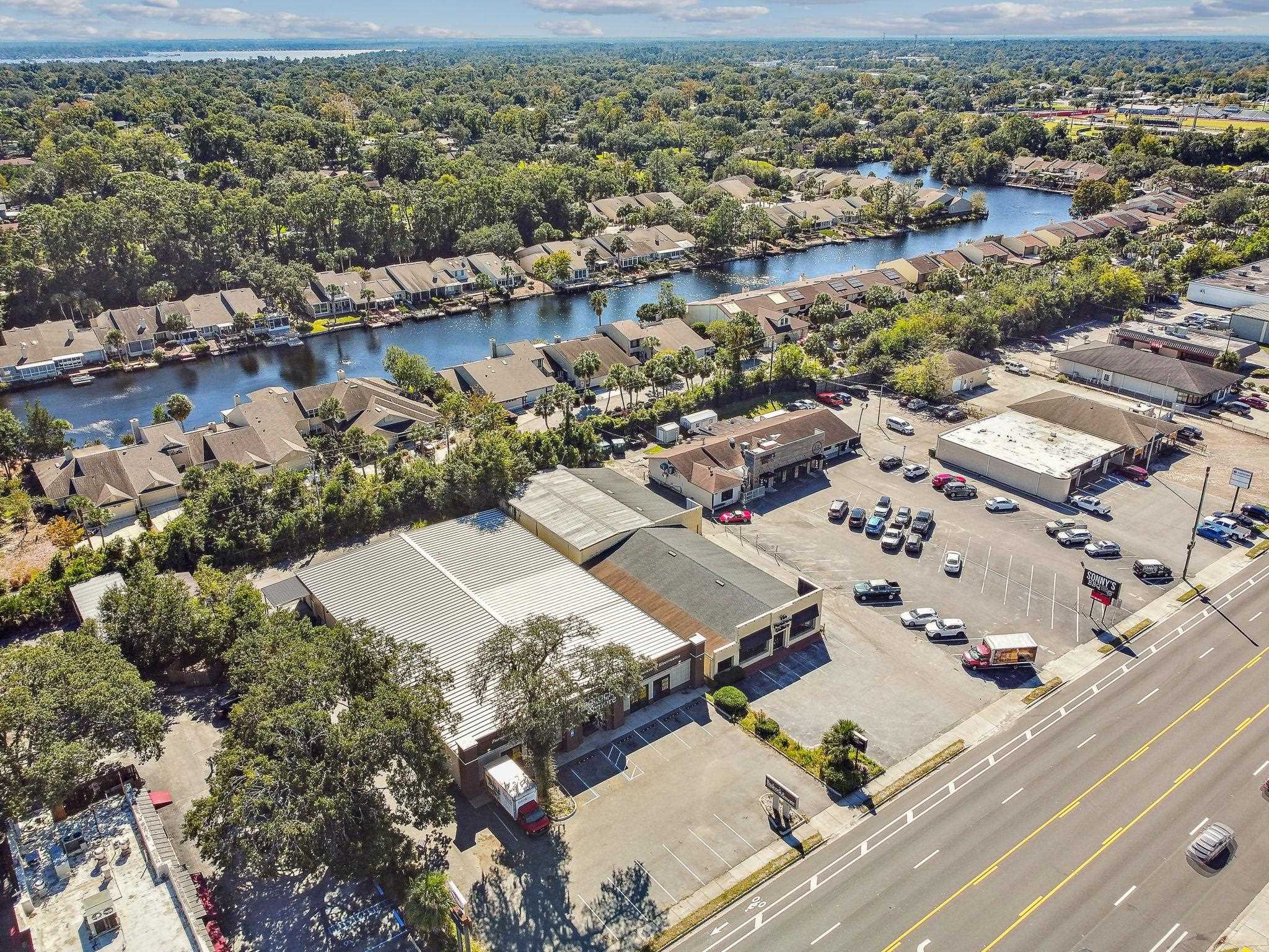 Image 10 of 12 For 1956 Kingsley Furniture Gallry Ave