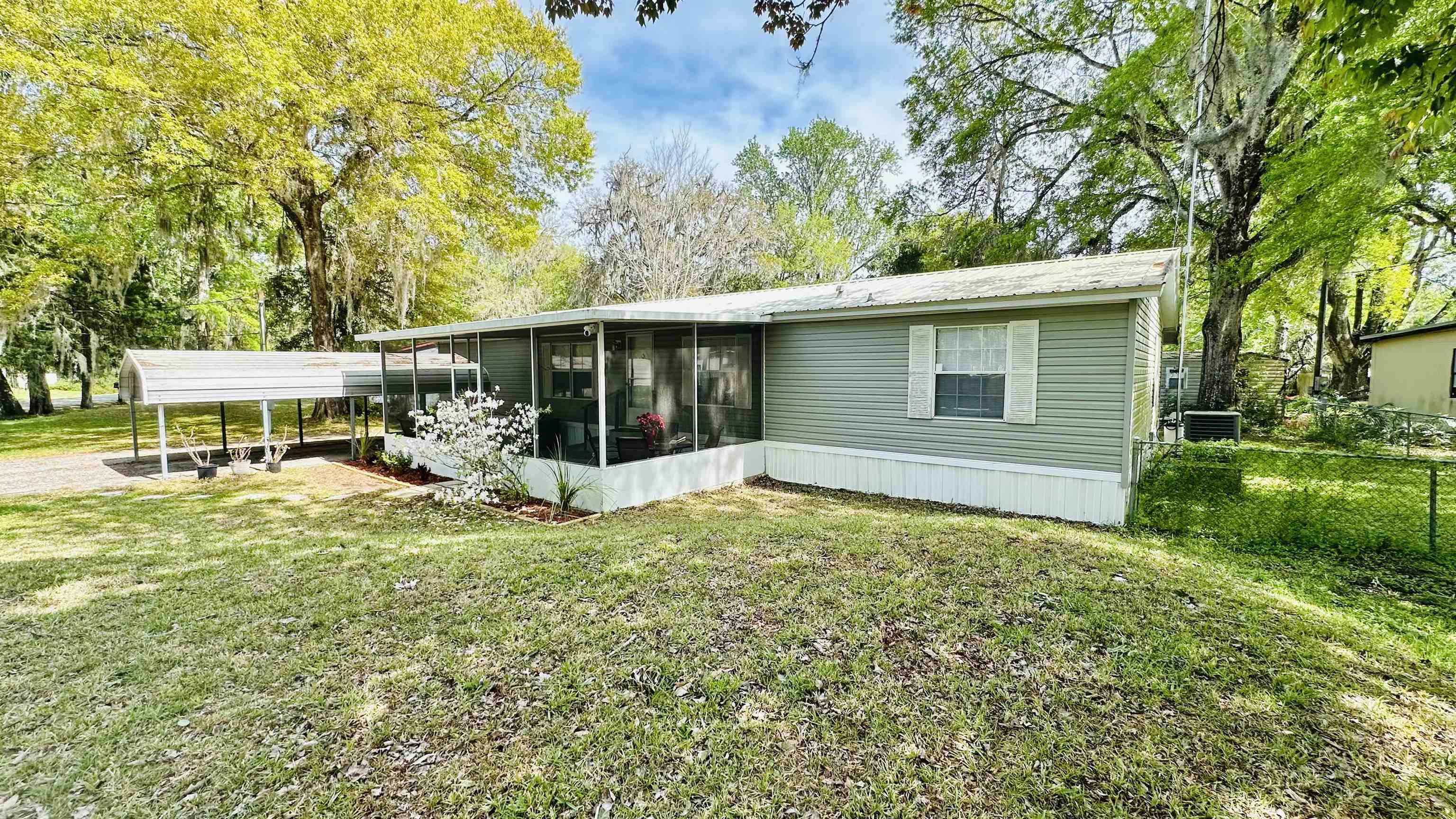 Image 20 of 22 For 105 Breezewood Cir