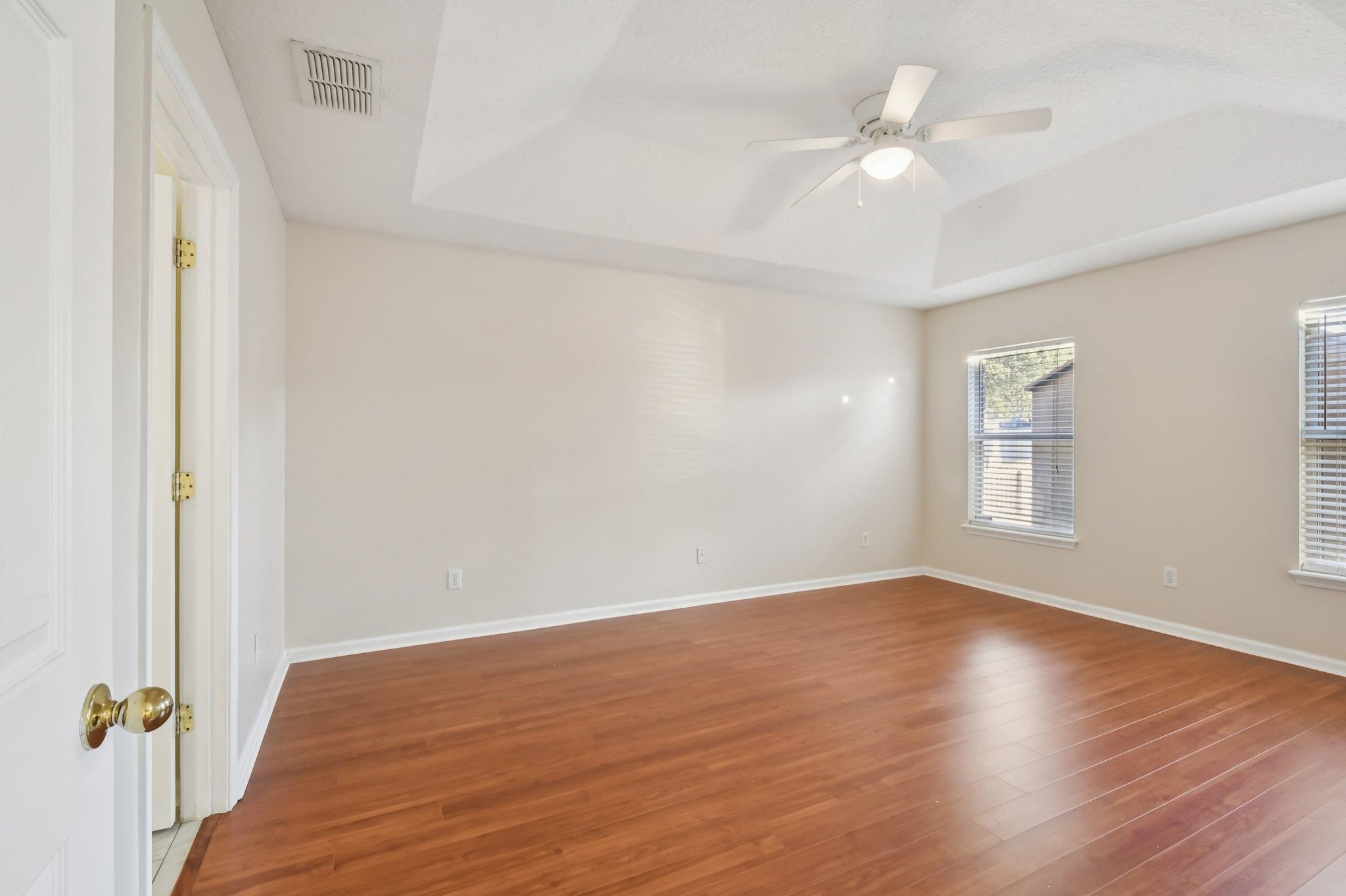 Image 23 of 63 For 2447 Coachman Lakes Dr