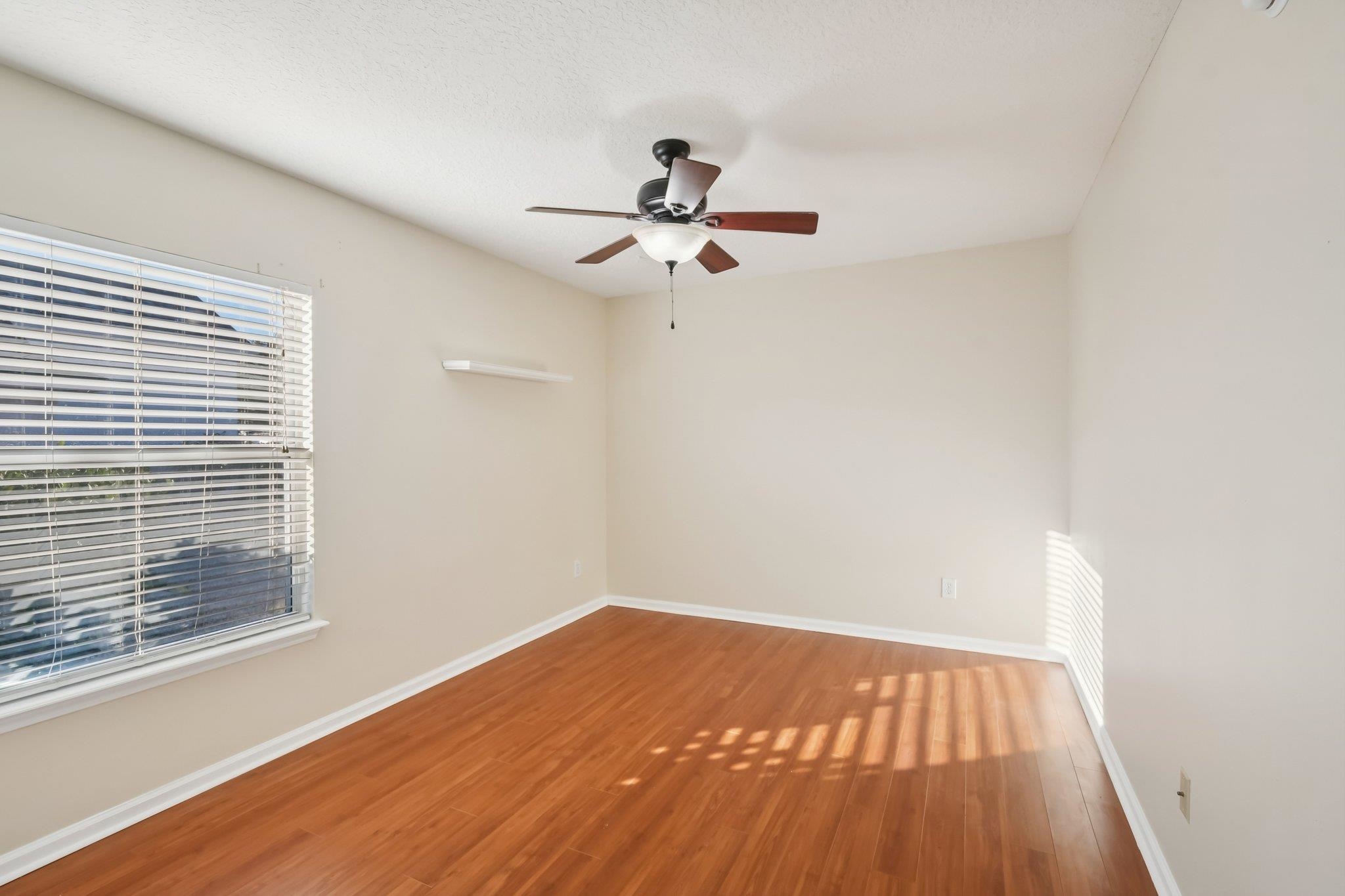 Image 39 of 63 For 2447 Coachman Lakes Dr