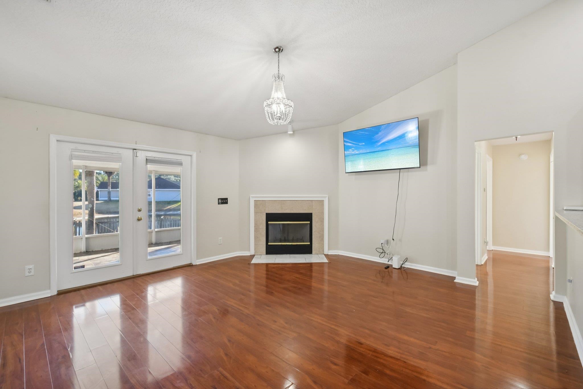 Image 9 of 63 For 2447 Coachman Lakes Dr