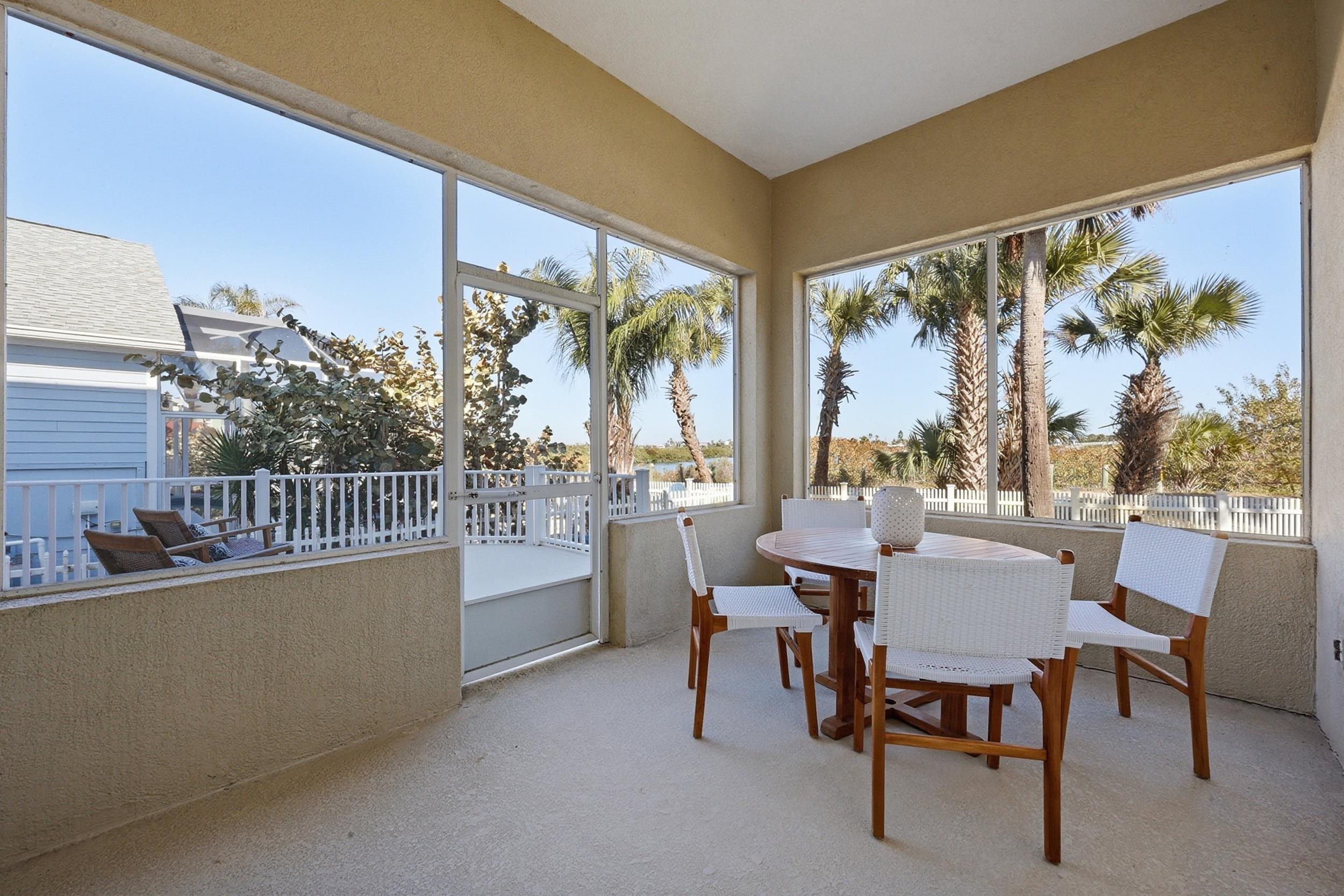 Image 21 of 61 For 9162 August Cir