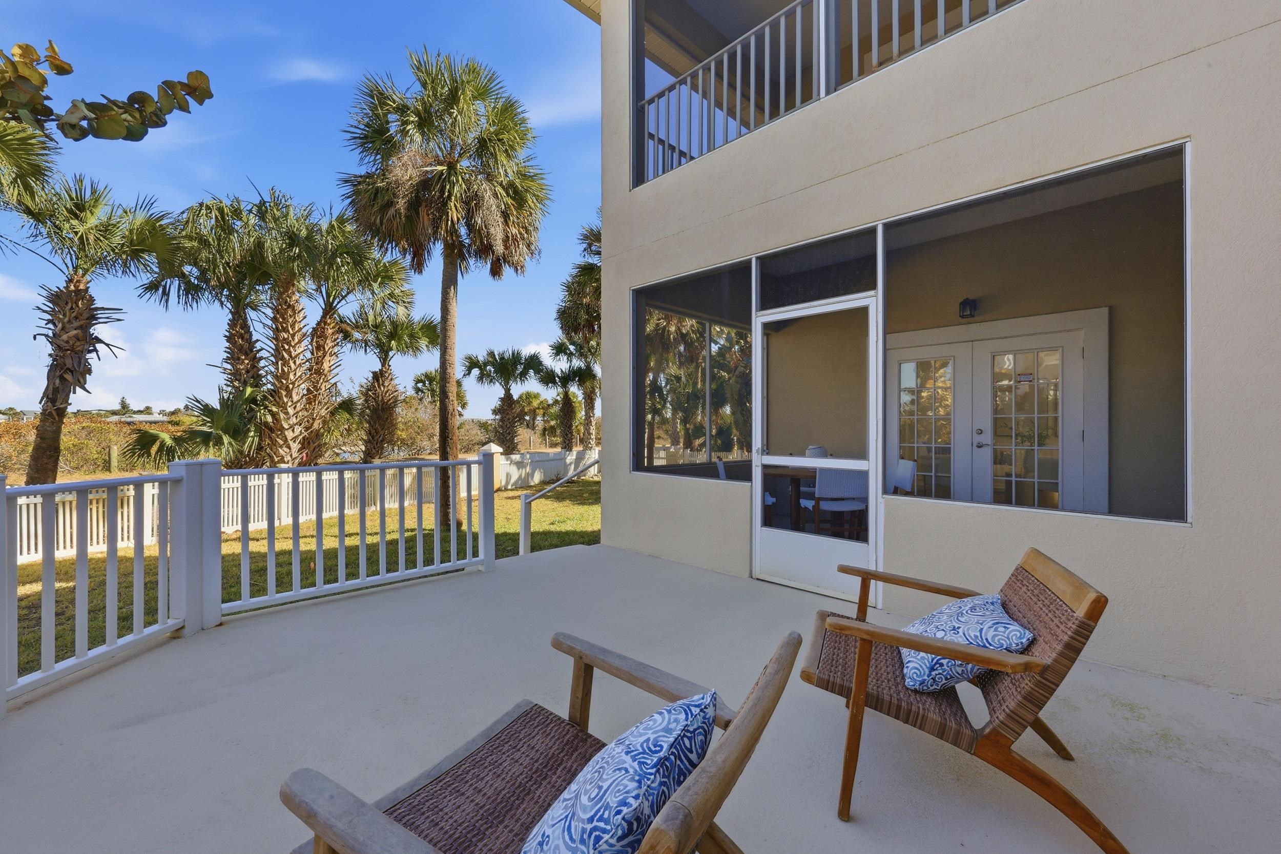 Image 22 of 61 For 9162 August Cir