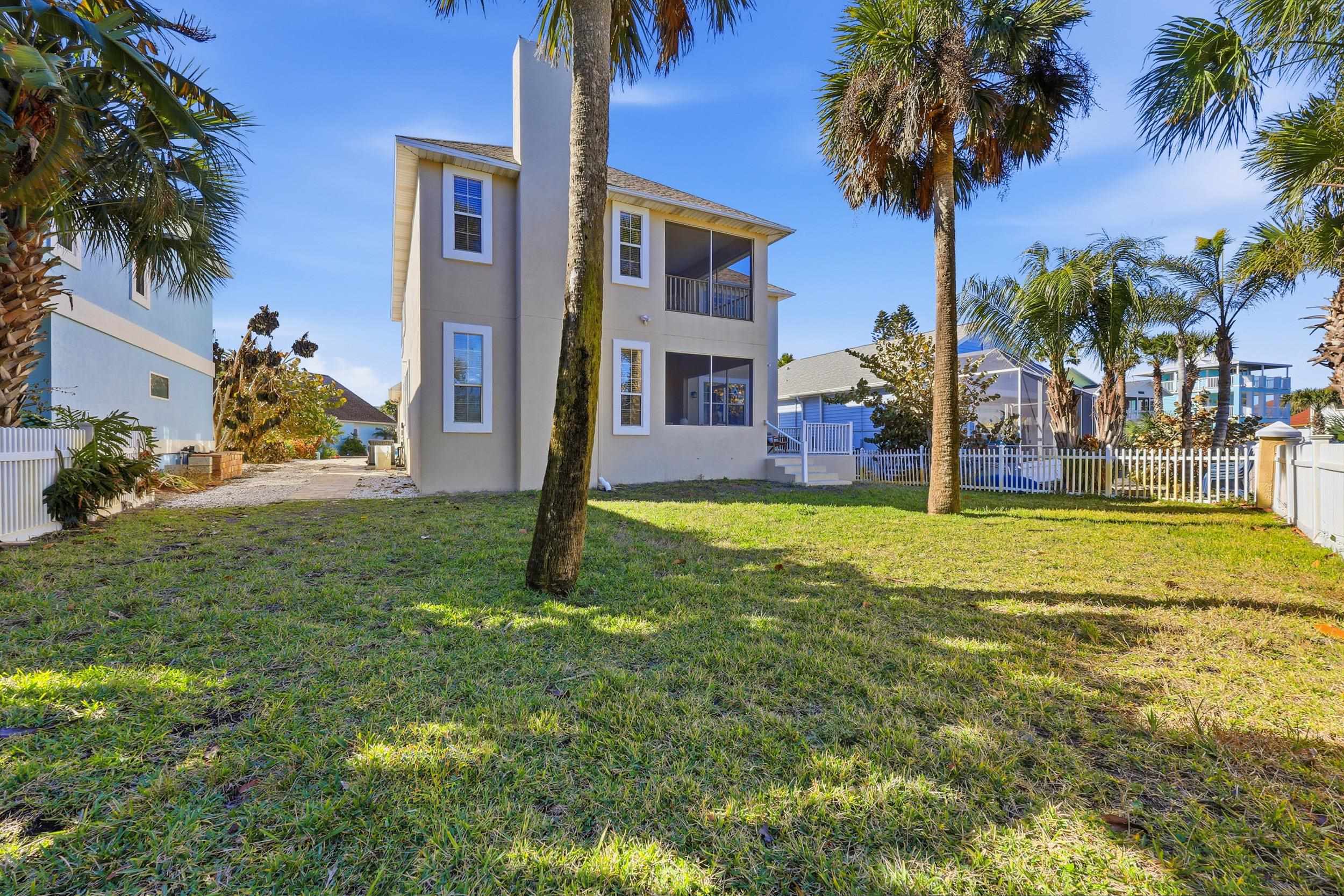 Image 23 of 61 For 9162 August Cir