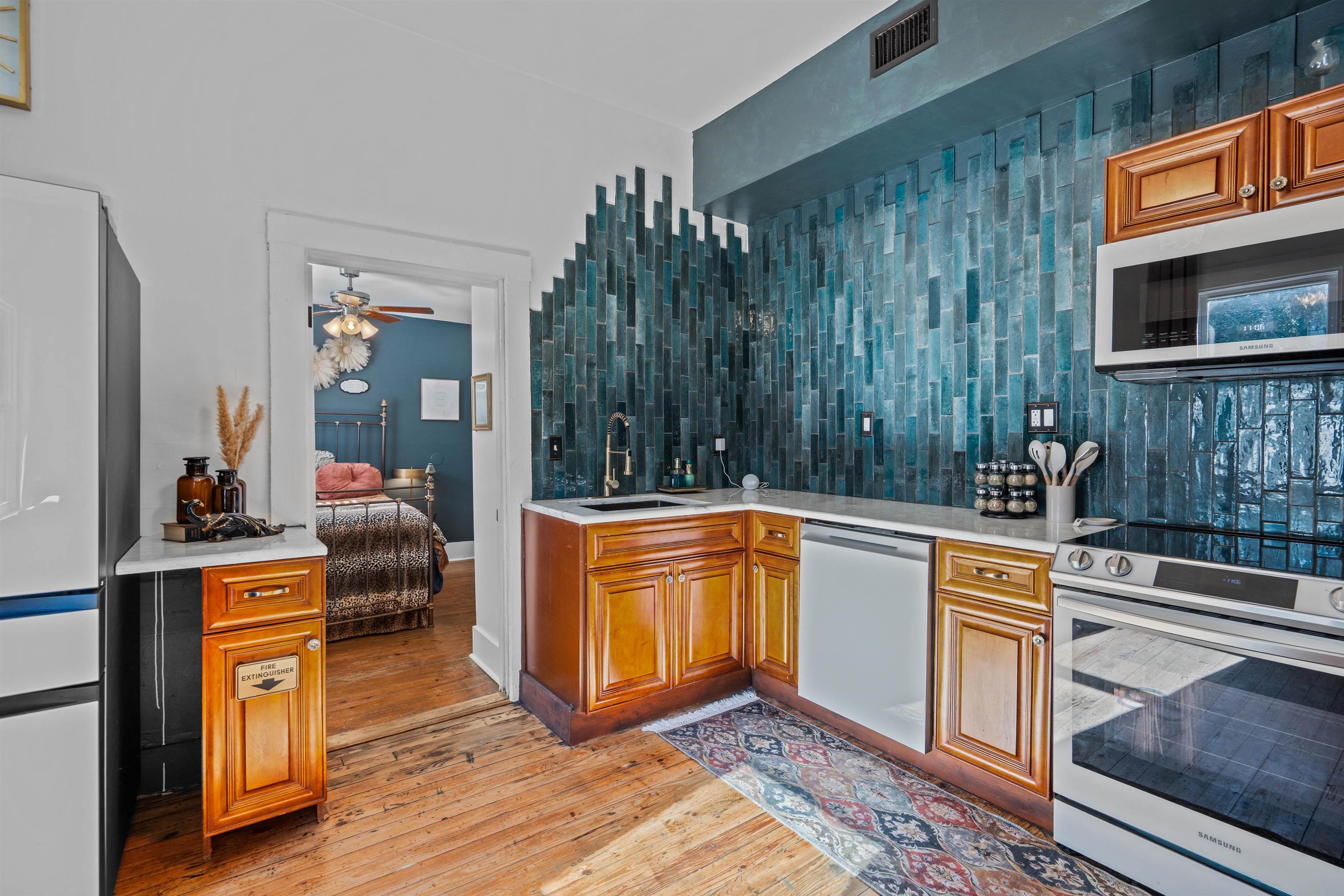 Image 13 of 40 For 112 Martin Luther King Ave