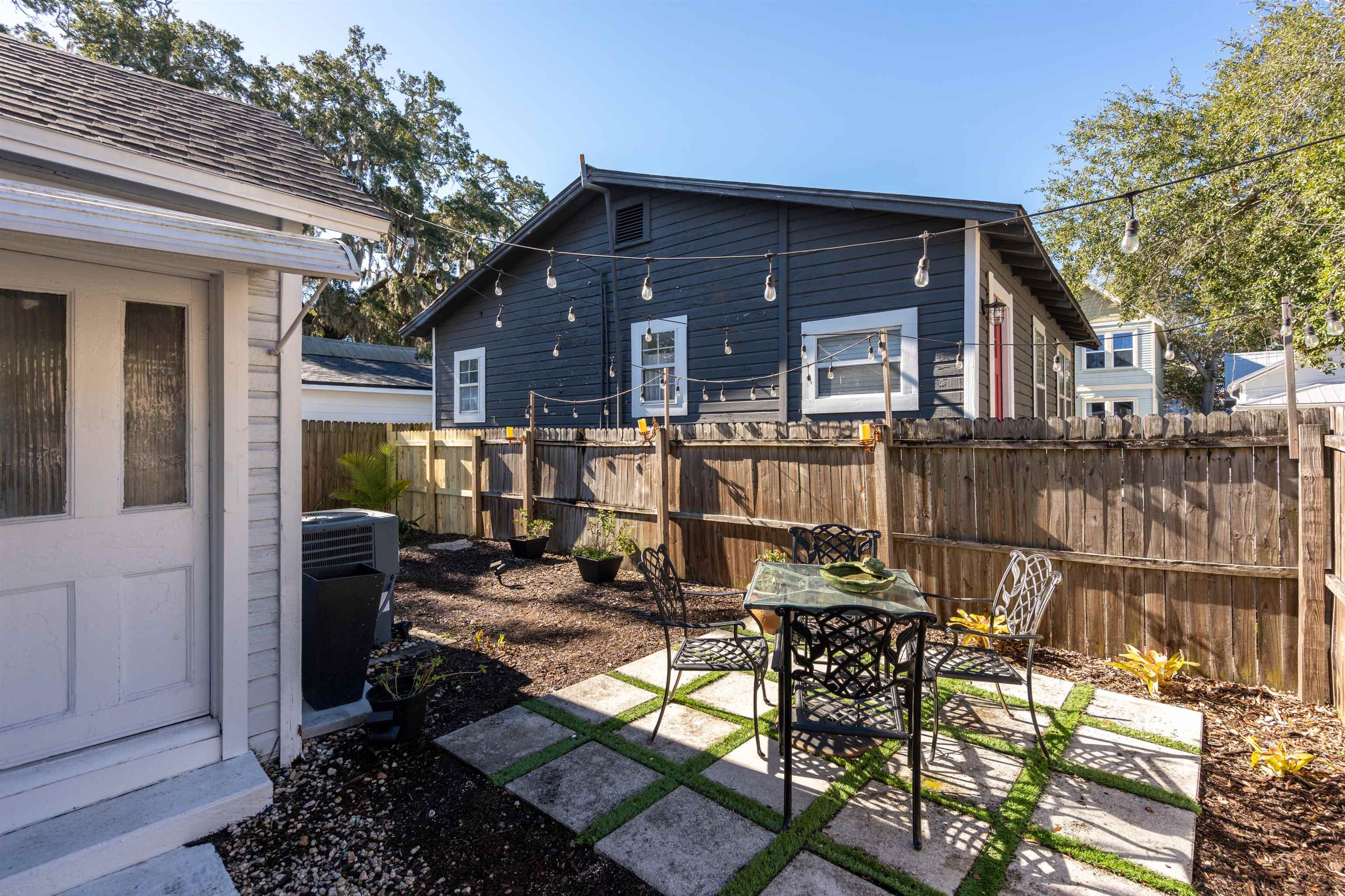 Image 34 of 40 For 112 Martin Luther King Ave