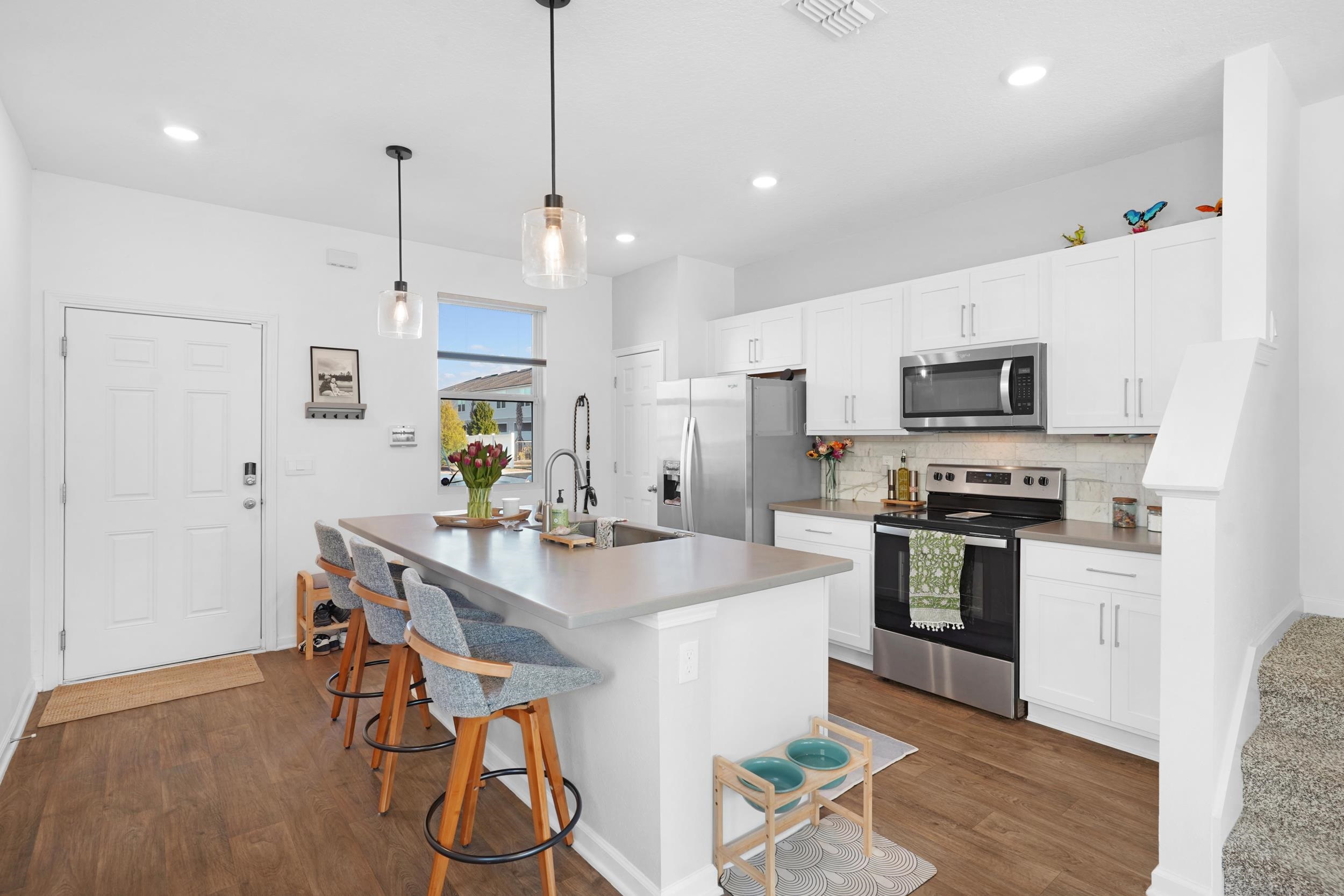 Image 6 of 32 For 57 Elmhurst Lane