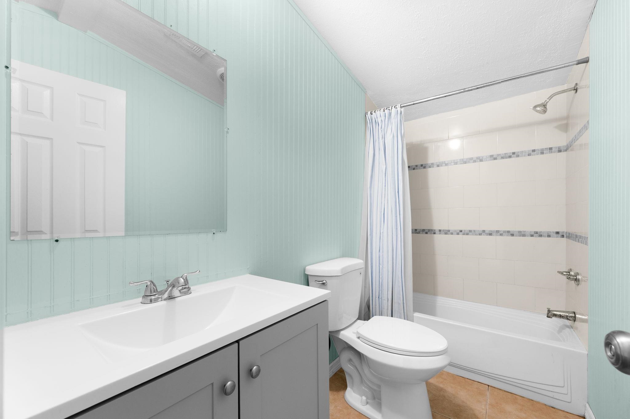 Image 14 of 26 For 4798 Catherine St