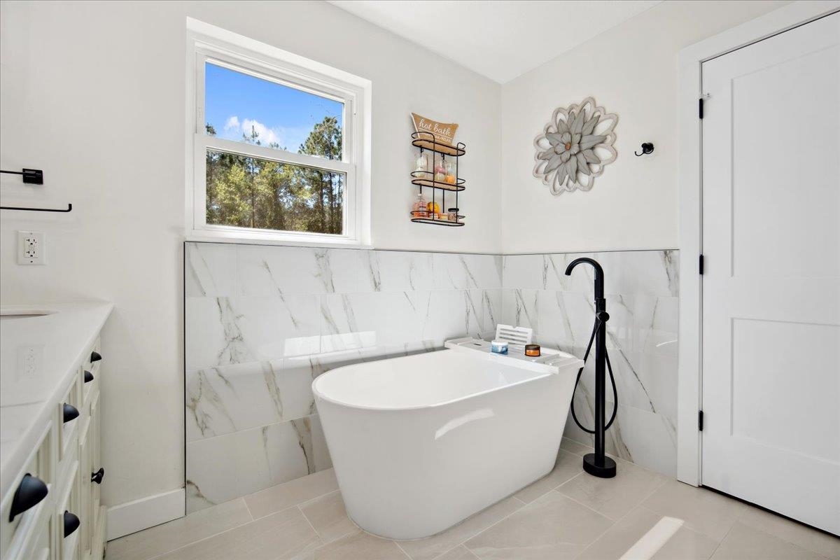 Image 30 of 78 For 849 Highway 17 N