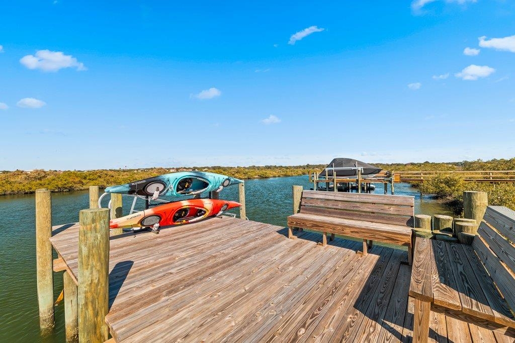 Image 44 of 100 For 63 Guanahani Trl