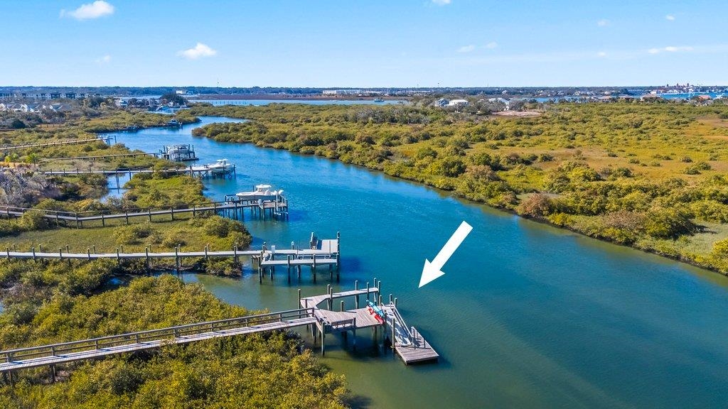 Image 47 of 100 For 63 Guanahani Trl