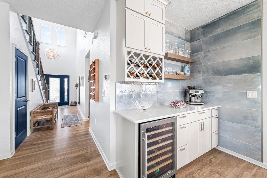 Image 9 of 100 For 63 Guanahani Trl