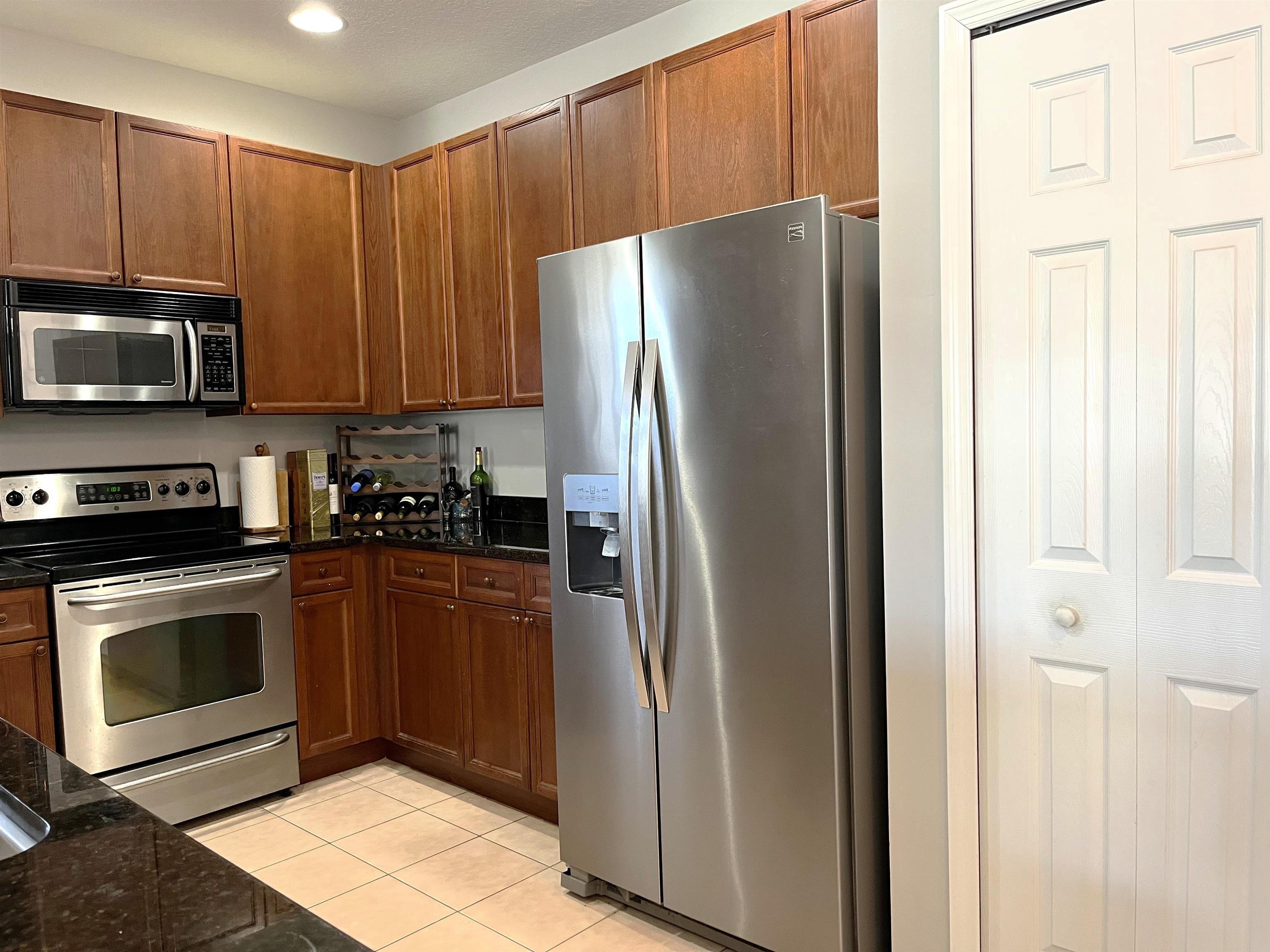 Image 2 of 12 For 435 Travesia Flora  204