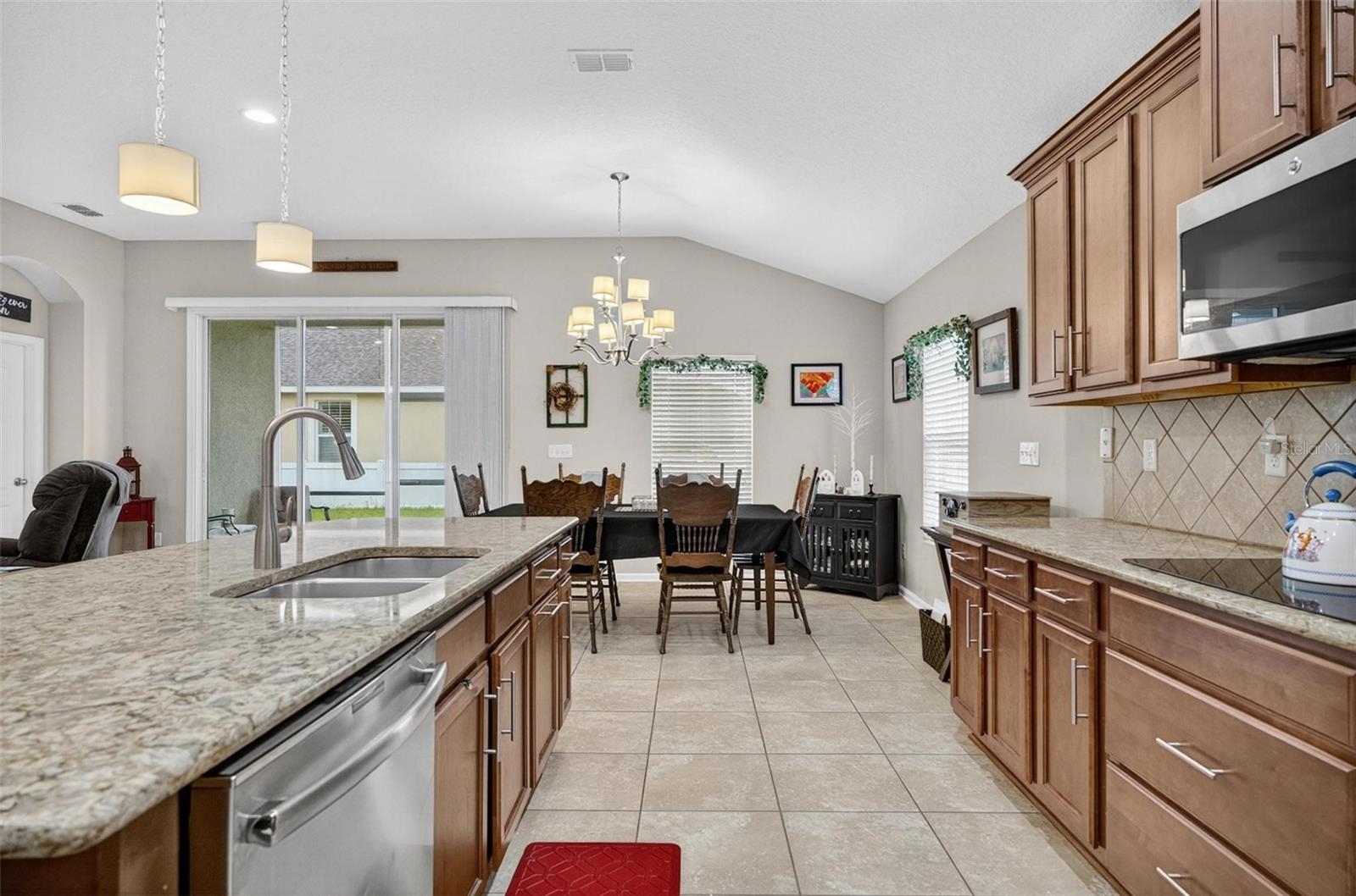 Image 14 of 57 For 20 Arrowhead