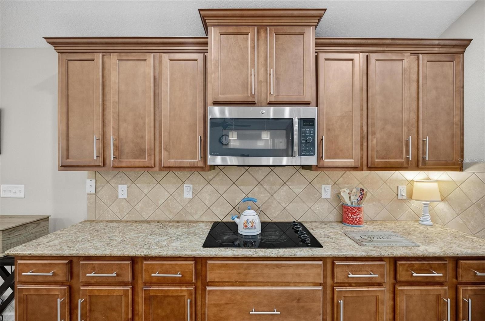 Image 16 of 57 For 20 Arrowhead