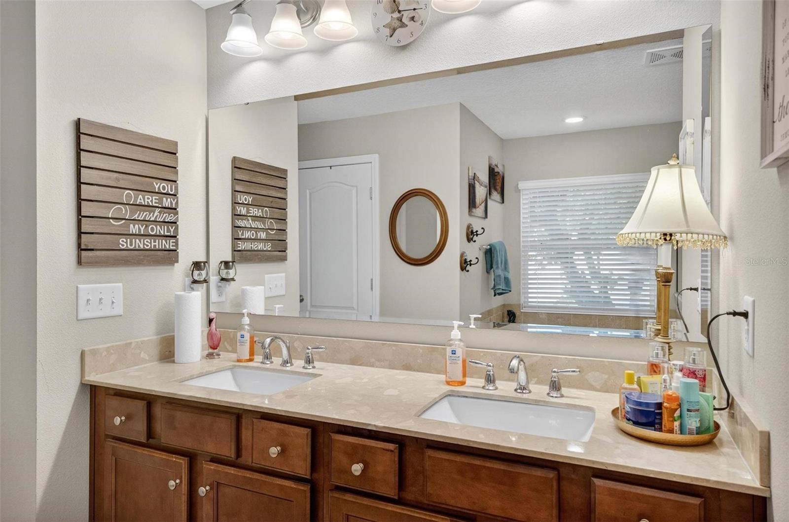 Image 37 of 57 For 20 Arrowhead