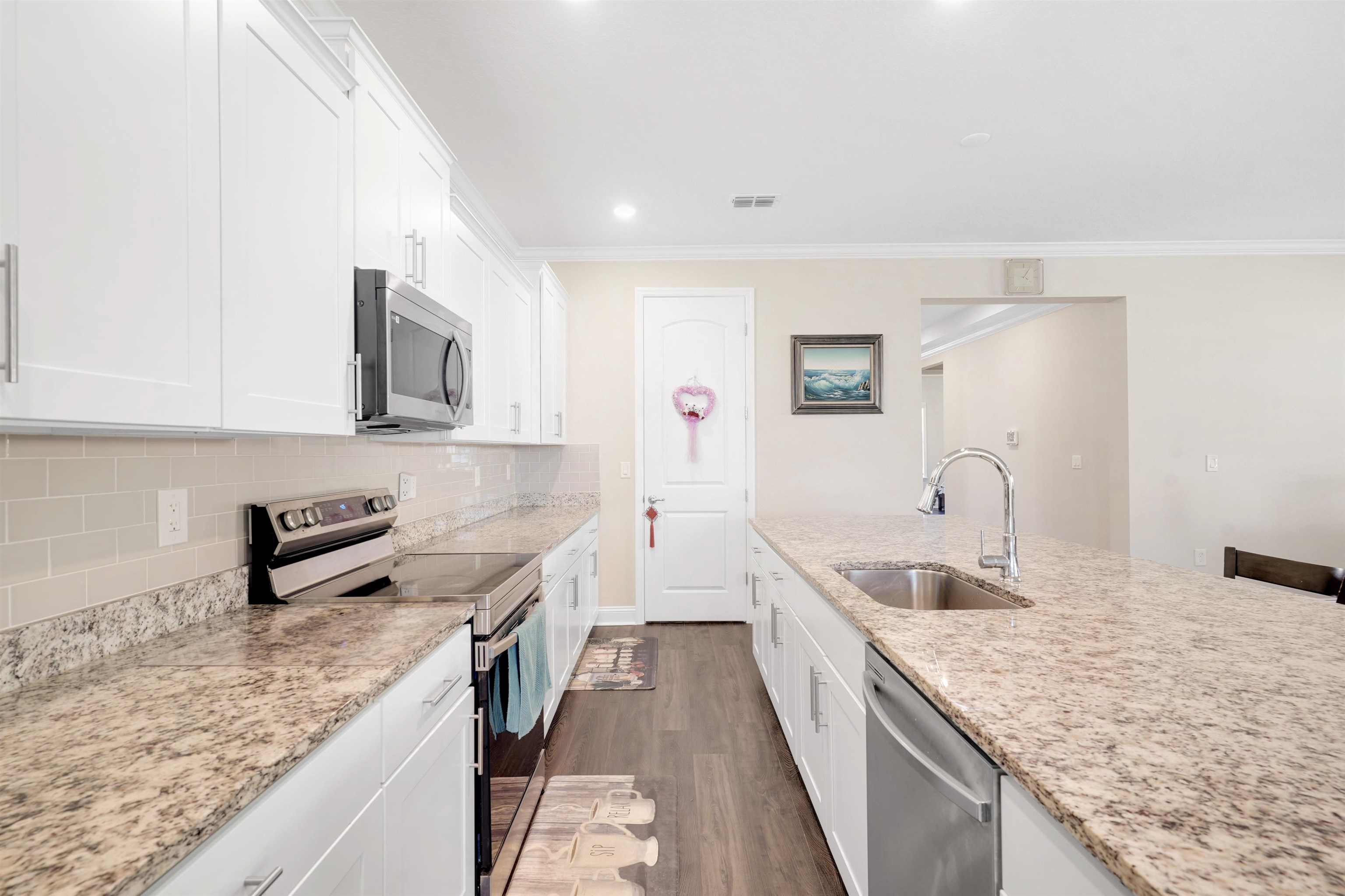 Image 6 of 48 For 305 Ocean Jasper Dr