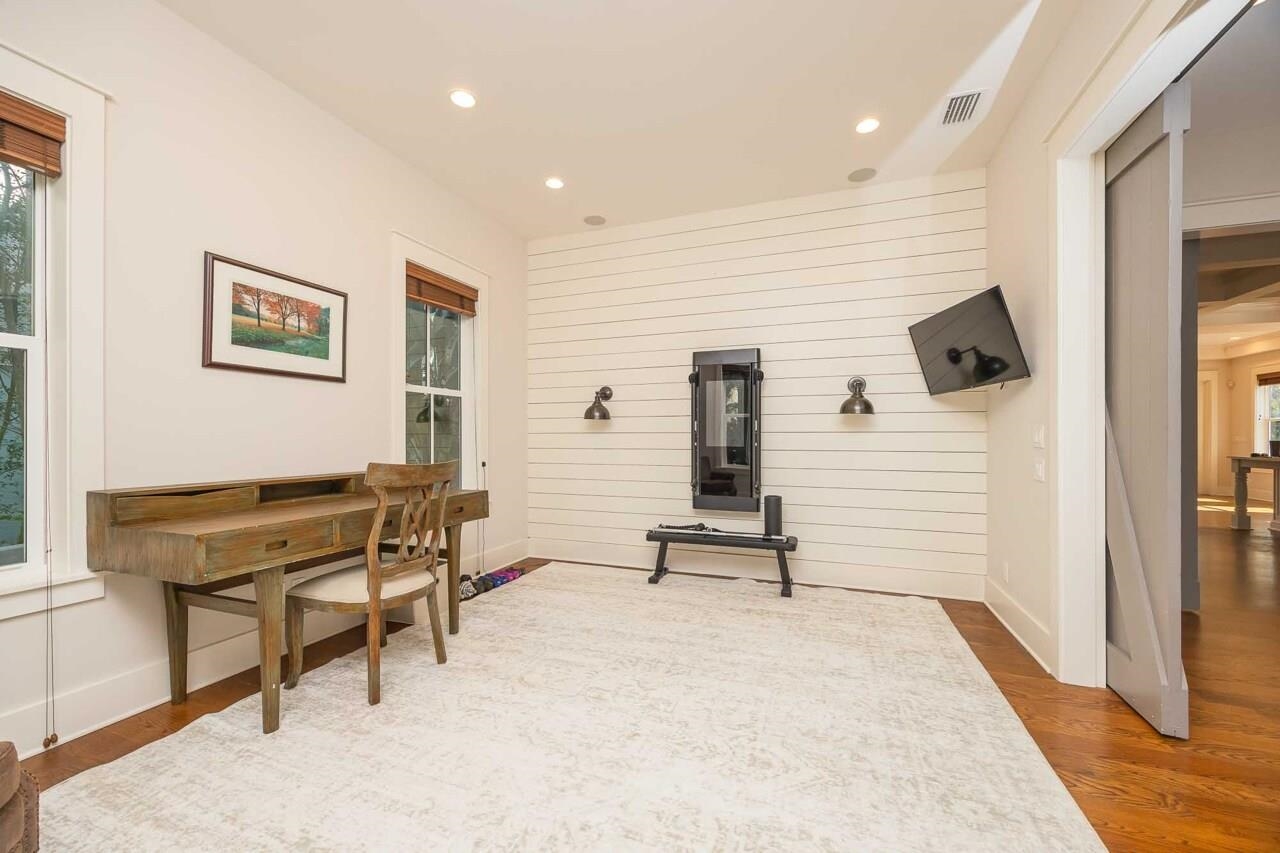 Image 14 of 96 For 304 Ocean Forest Dr