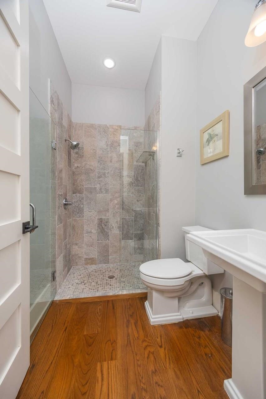 Image 15 of 96 For 304 Ocean Forest Dr