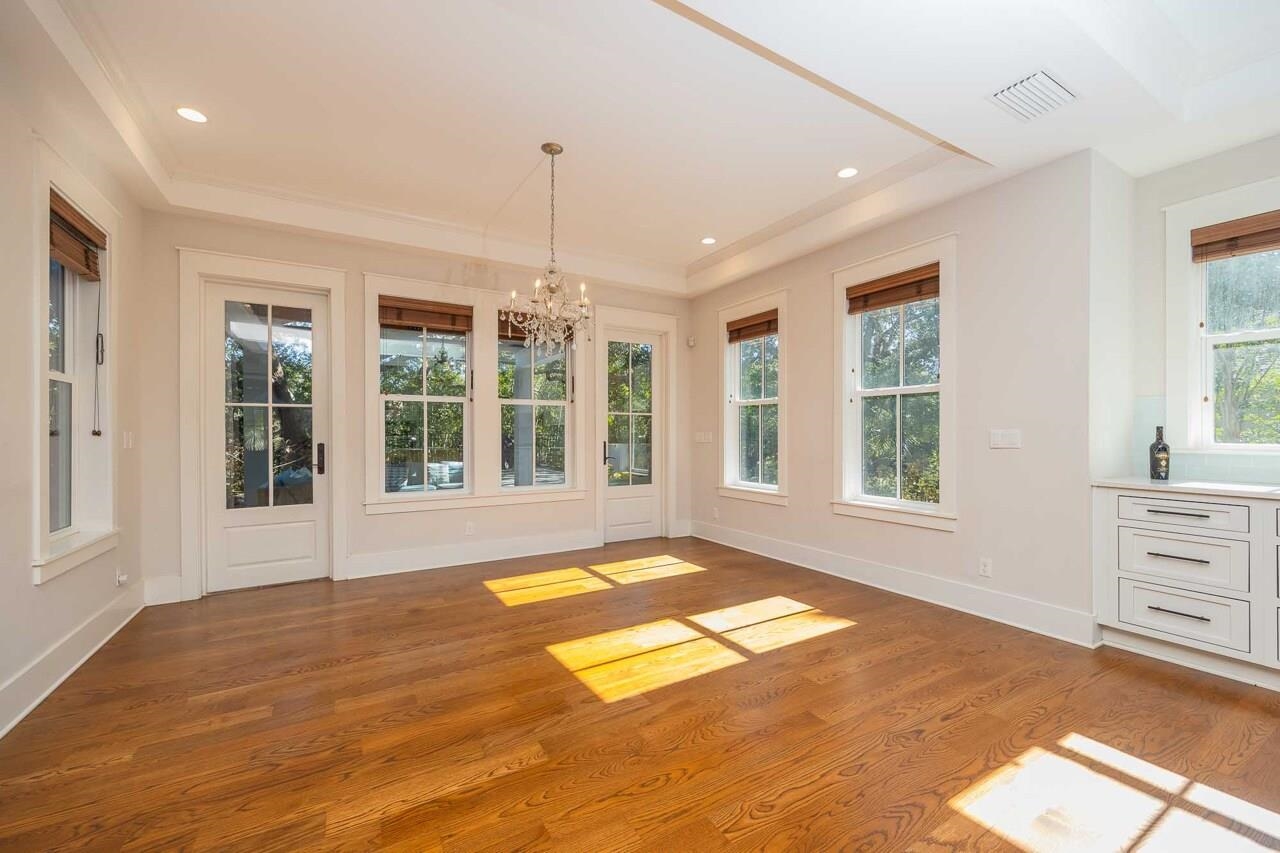 Image 21 of 96 For 304 Ocean Forest Dr