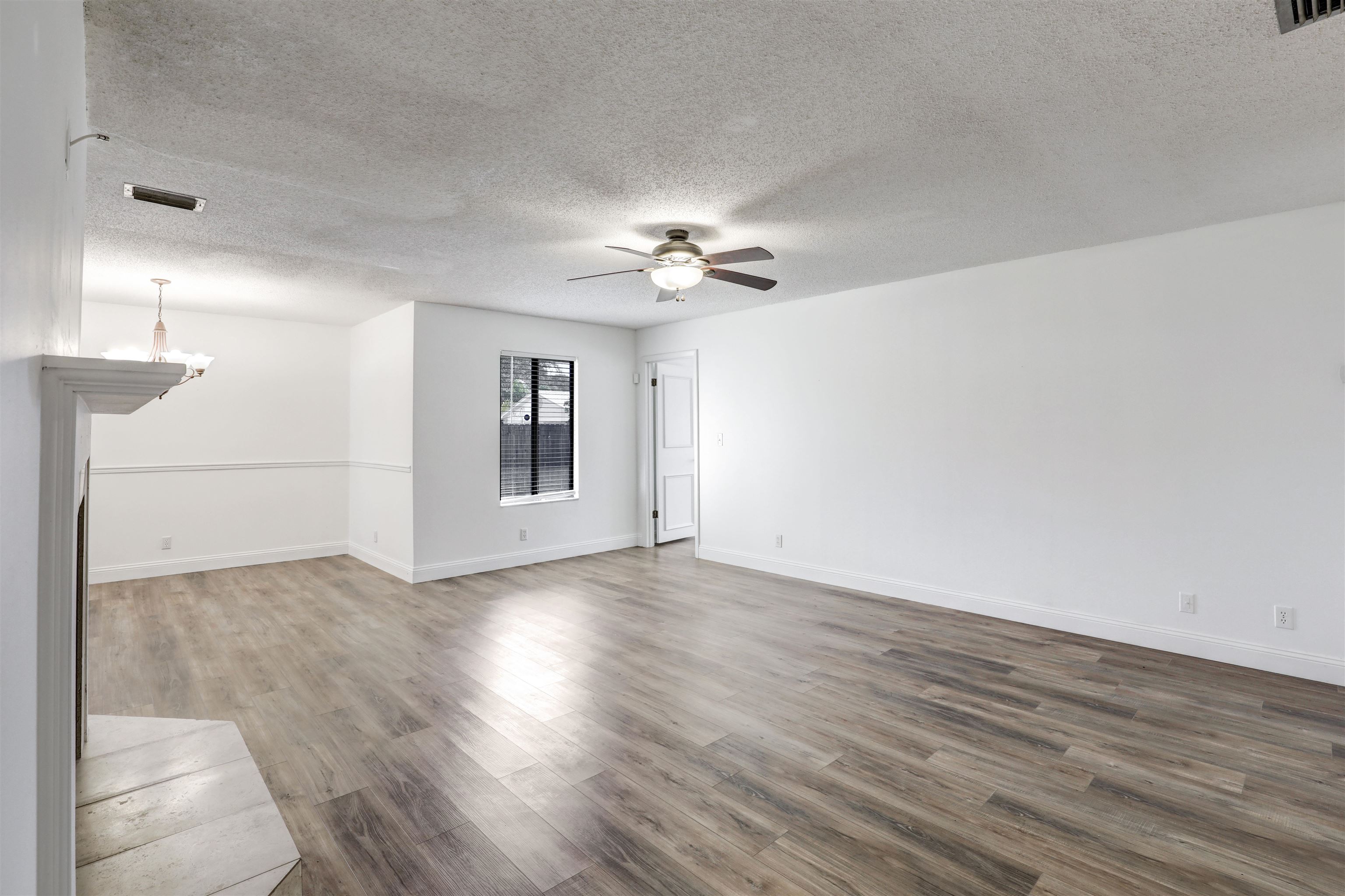 Image 11 of 45 For 111 Lobelia Rd