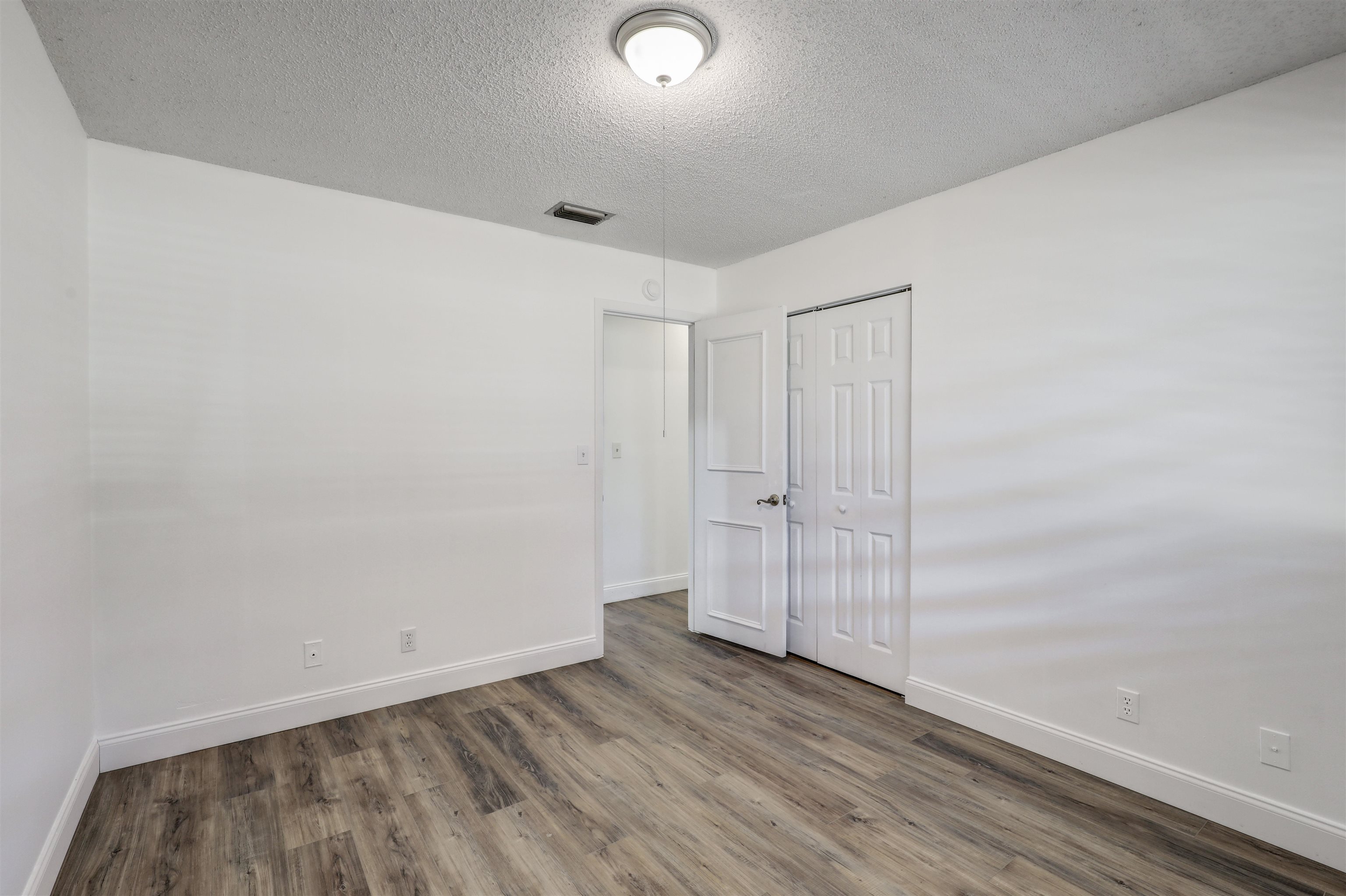 Image 30 of 45 For 111 Lobelia Rd