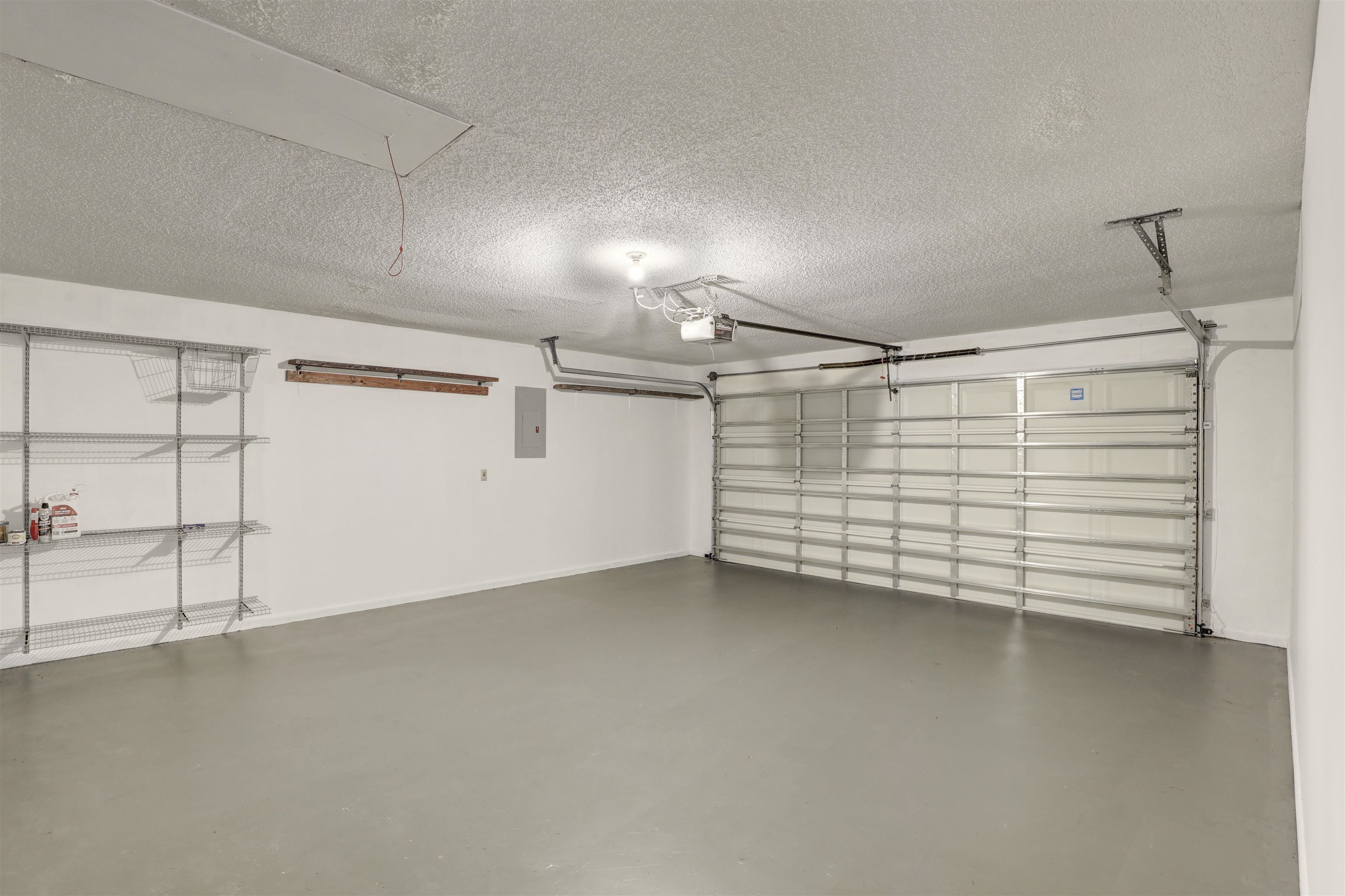 Image 34 of 45 For 111 Lobelia Rd