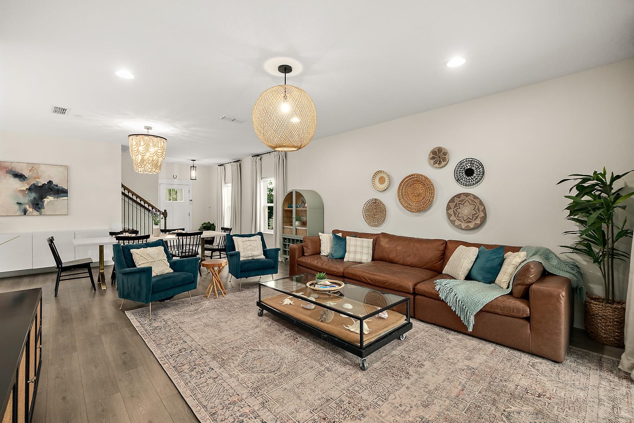 Image 11 of 63 For 45 Saint Barts Ave