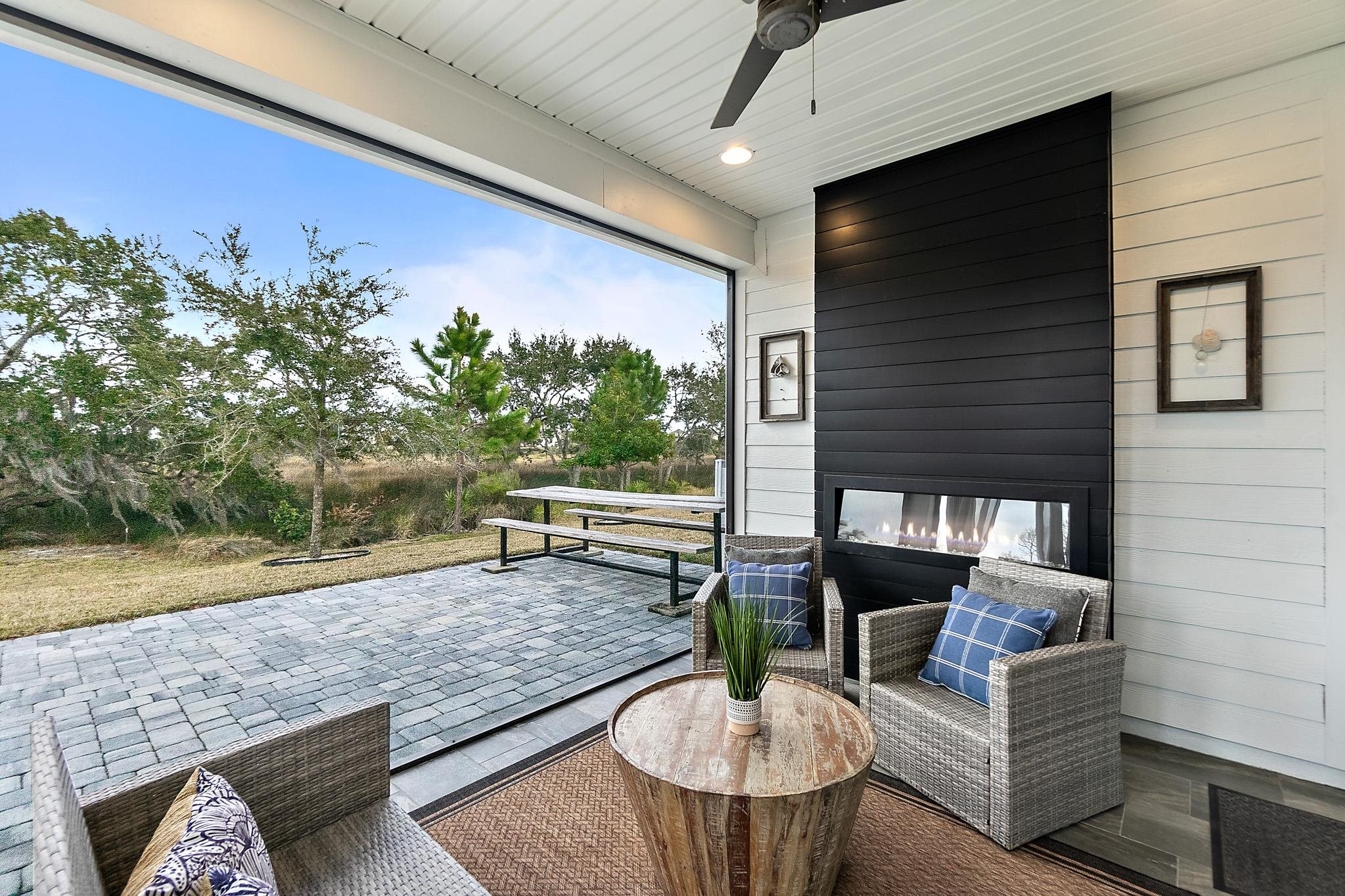 Image 13 of 63 For 45 Saint Barts Ave