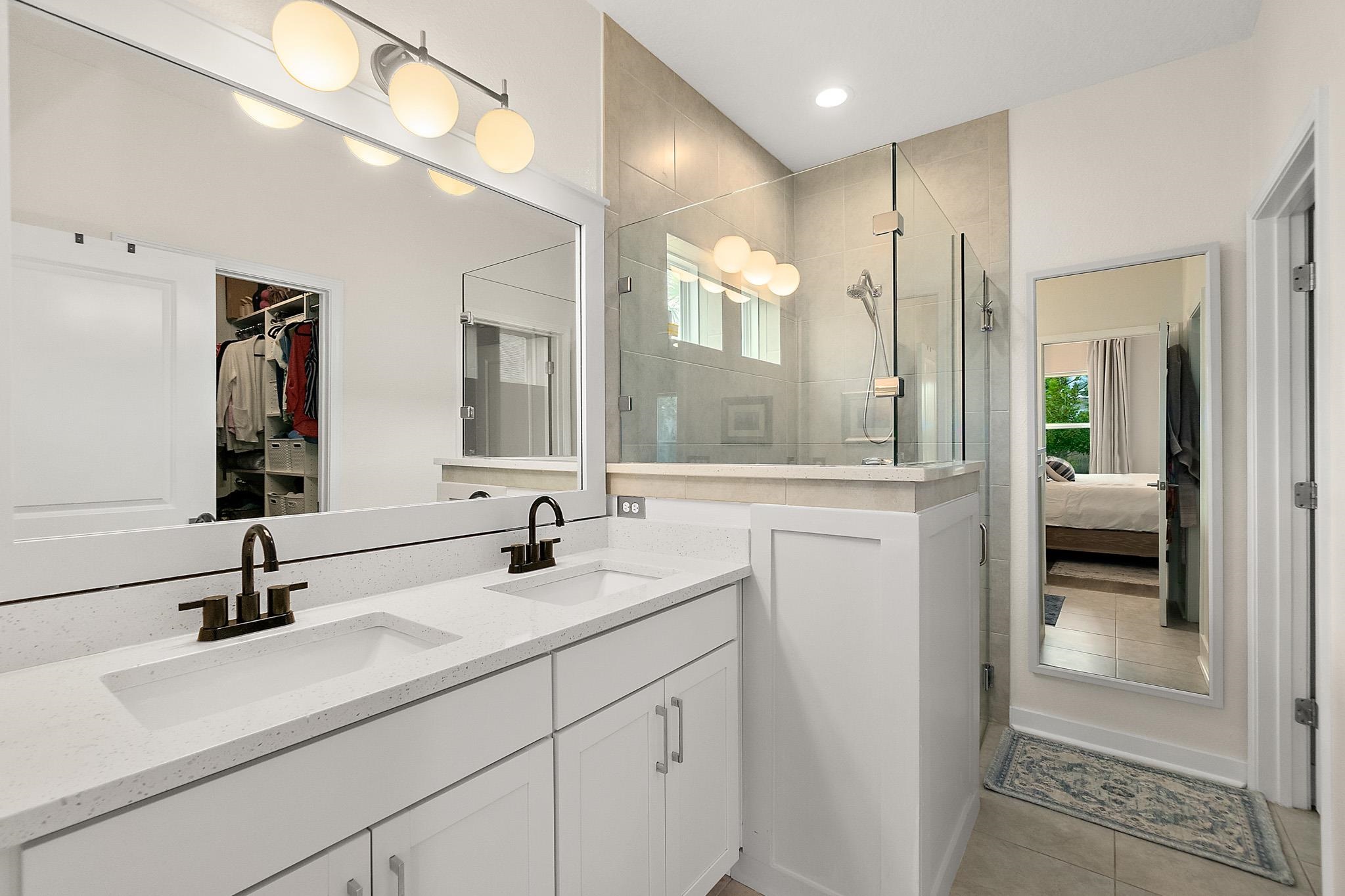 Image 28 of 63 For 45 Saint Barts Ave