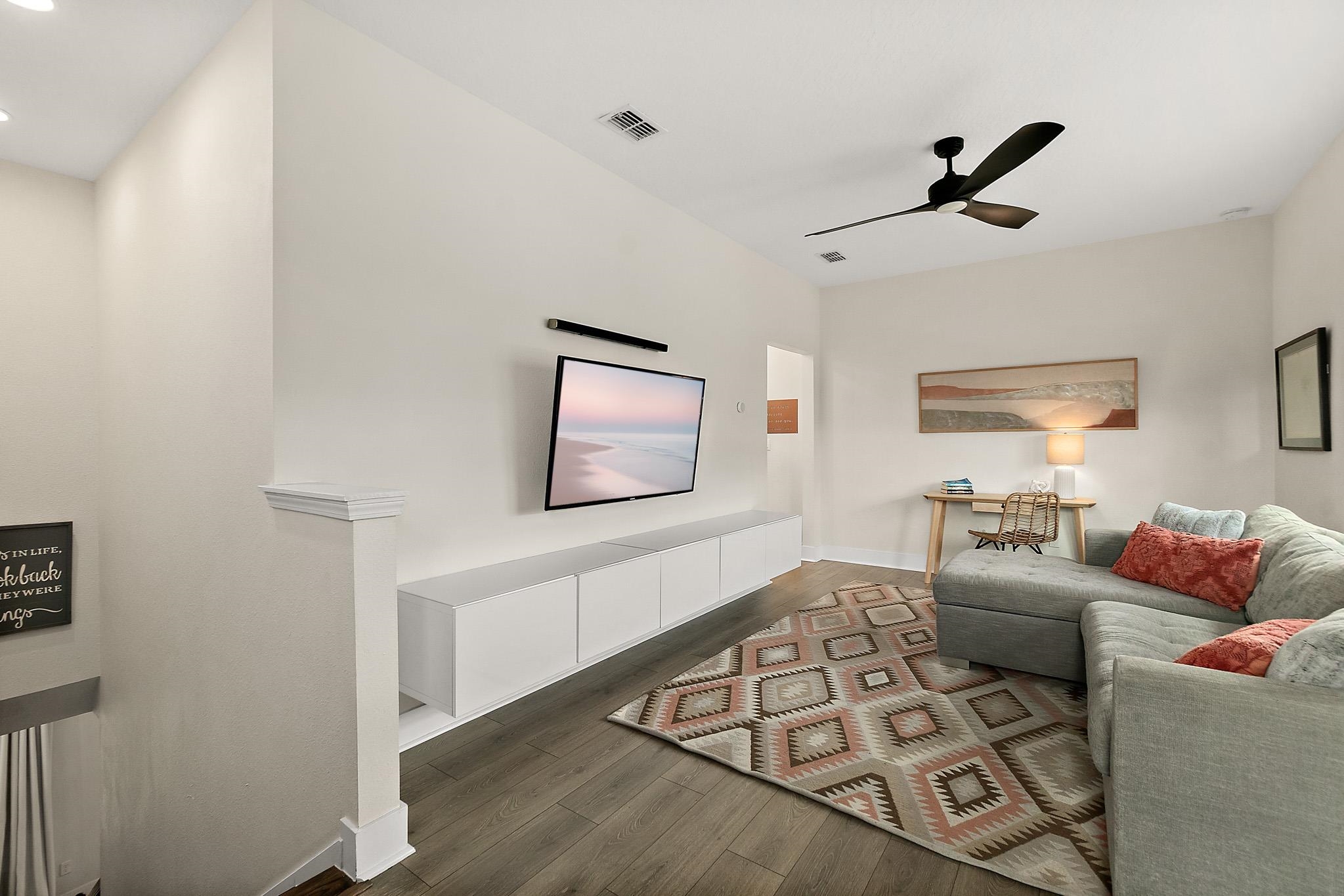 Image 33 of 63 For 45 Saint Barts Ave