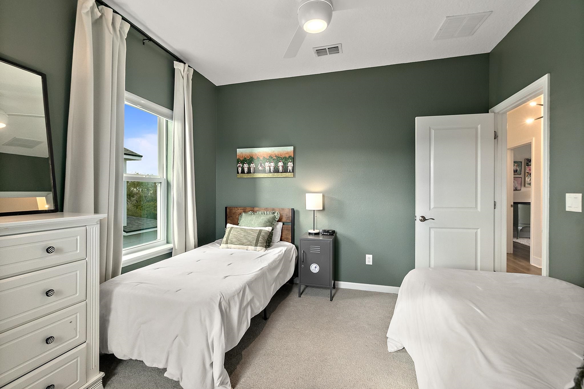 Image 41 of 63 For 45 Saint Barts Ave