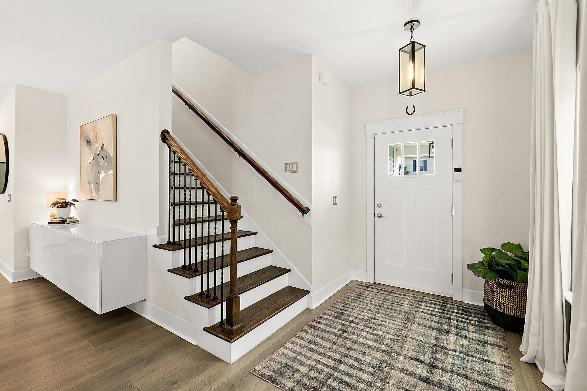 Image 7 of 63 For 45 Saint Barts Ave