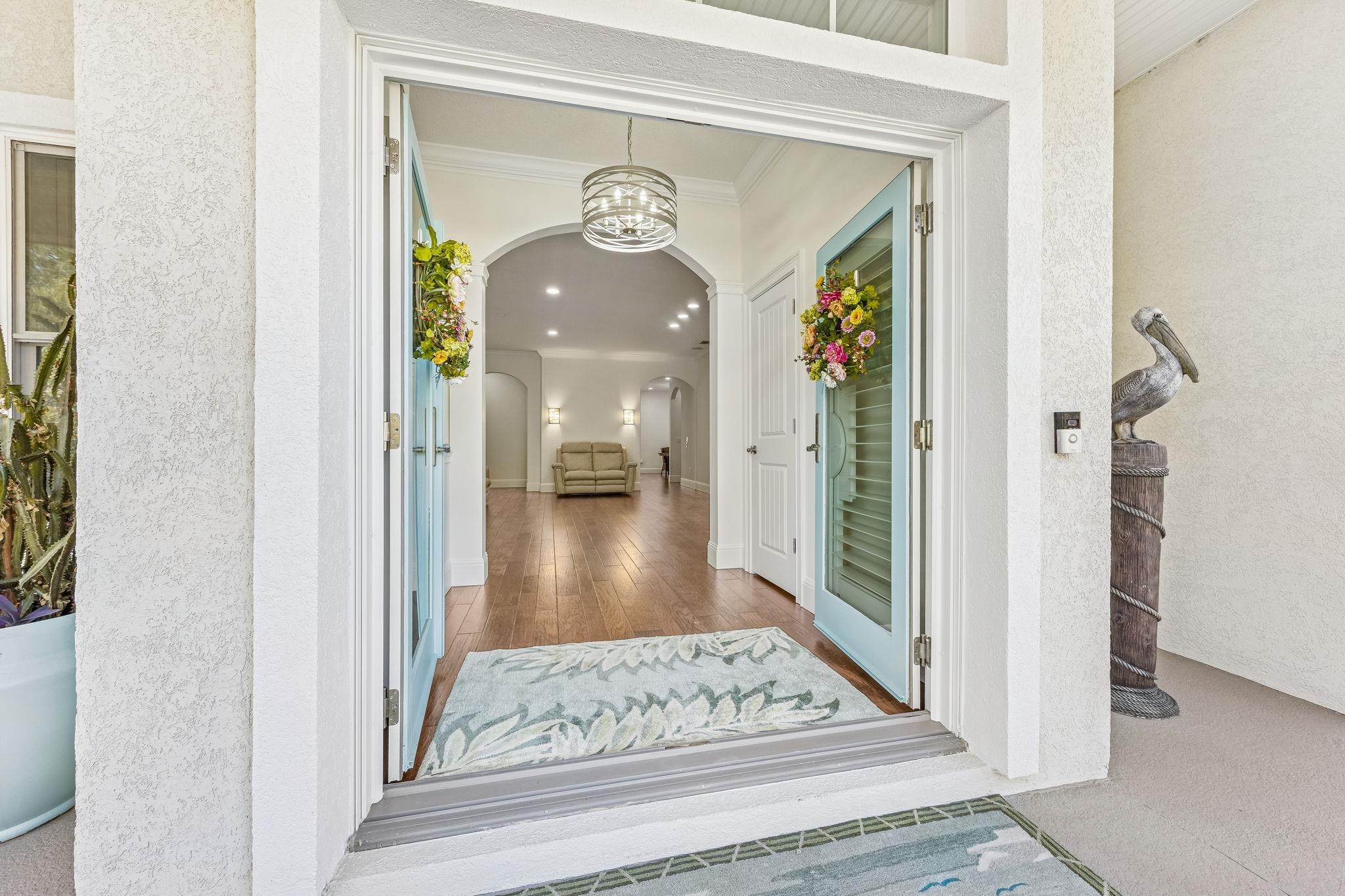 Image 10 of 69 For 909 Sandy Beach Cir