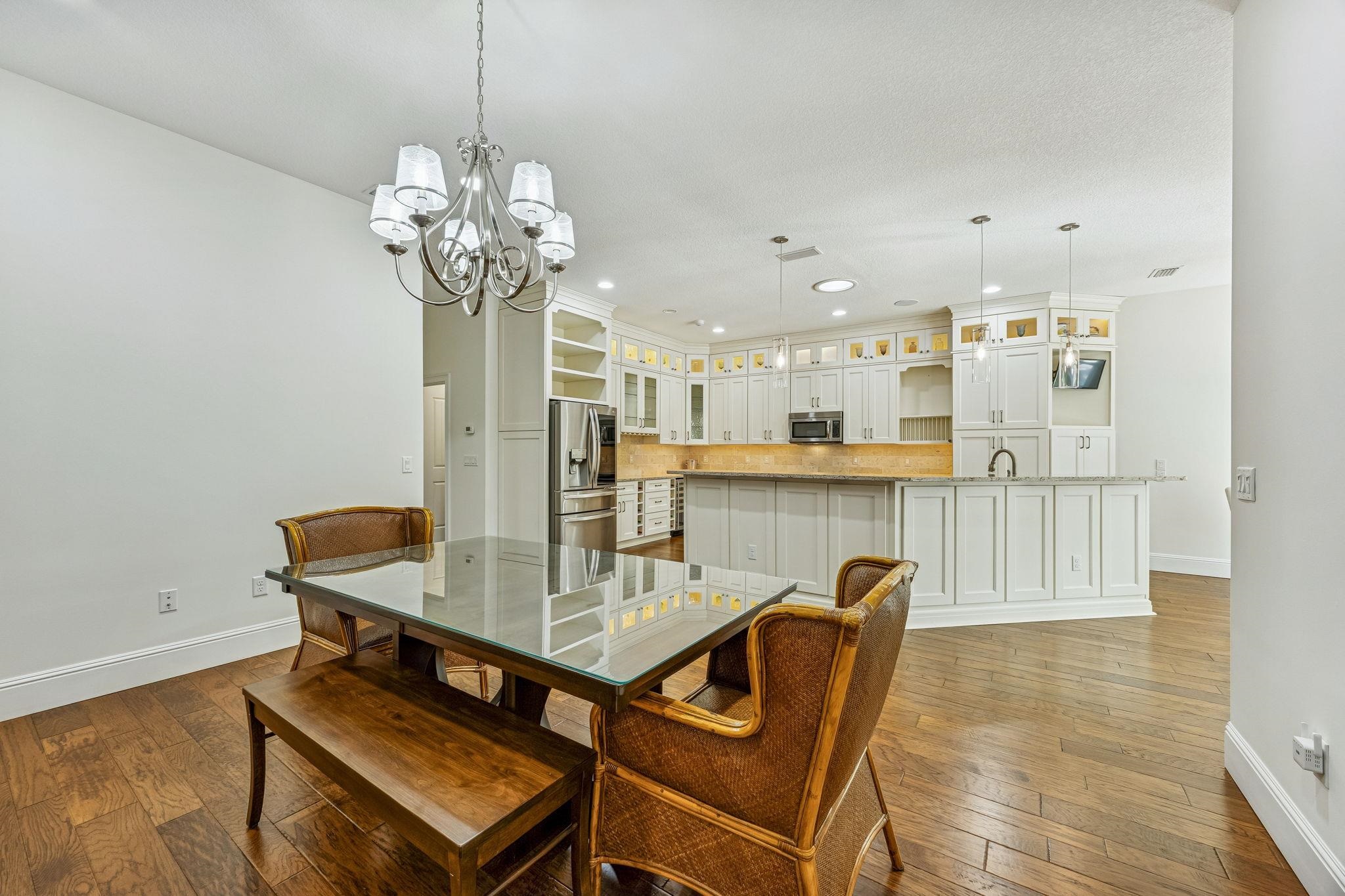 Image 17 of 69 For 909 Sandy Beach Cir